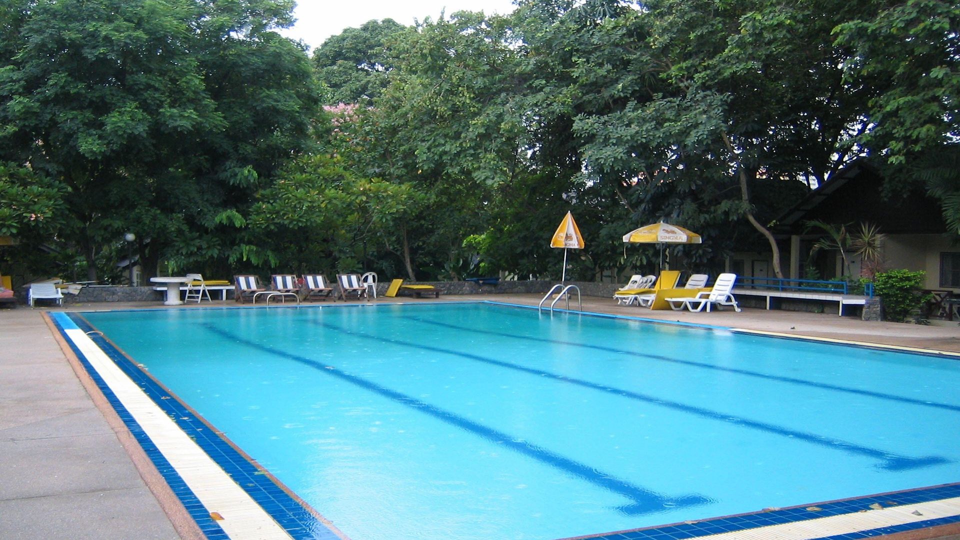 Garden Hotel 3*