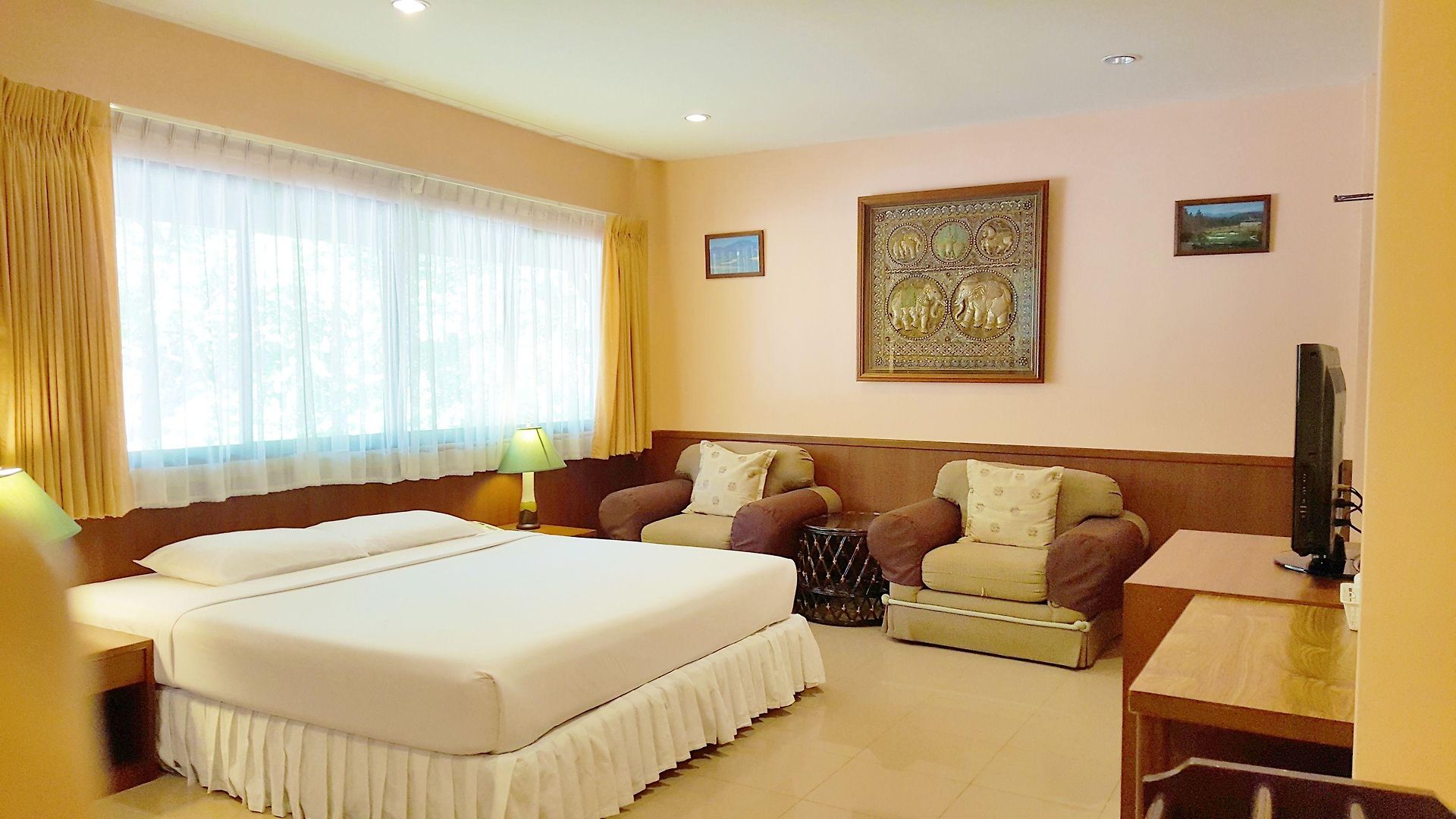 Birds And Bees รีสอร์ท Pattaya