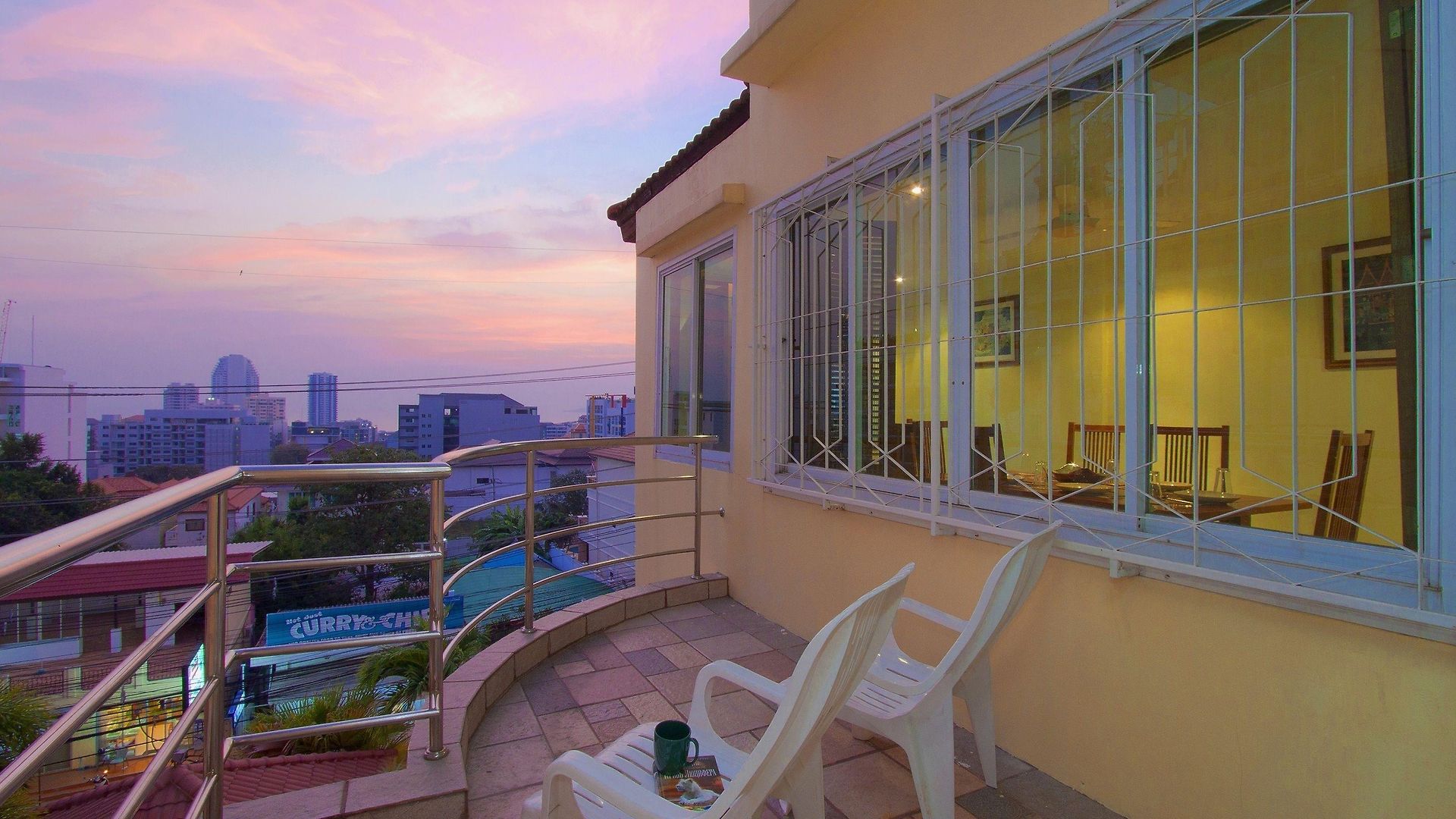 Argyle * Pattaya