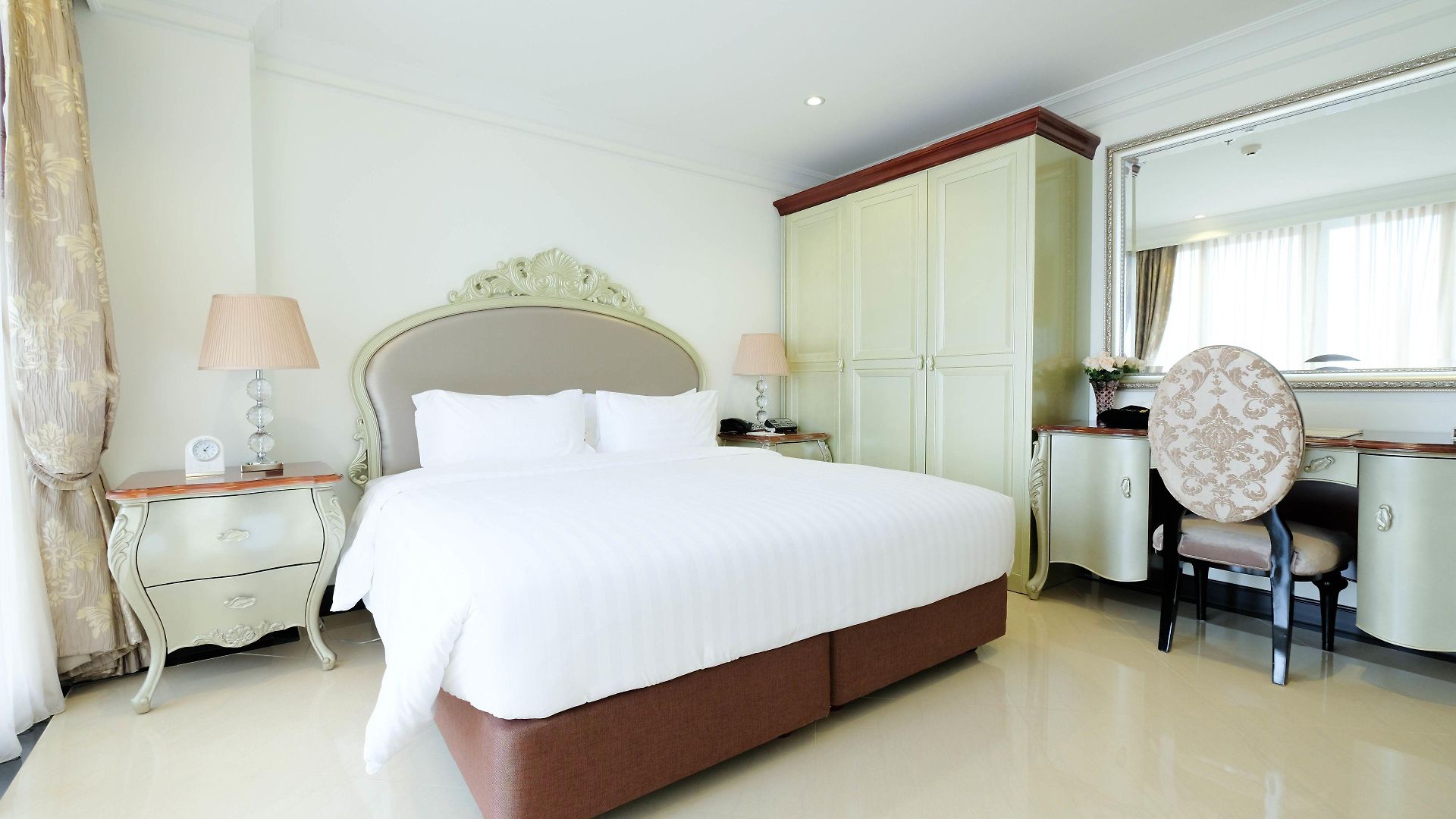 โรงแรม Lk President 4*