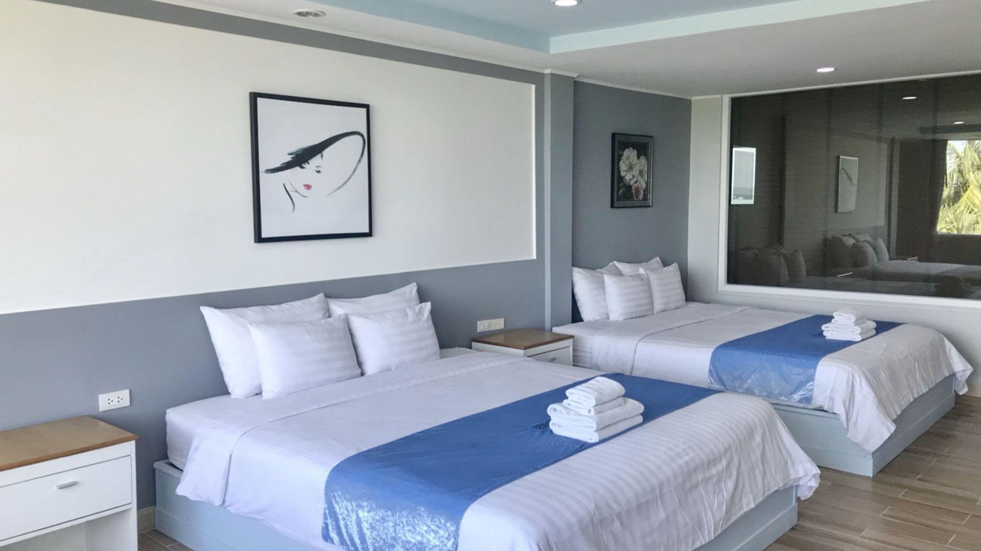 เดอะ บีช ฟร้อนท์ รีสอร์ท, พัทยา 3*