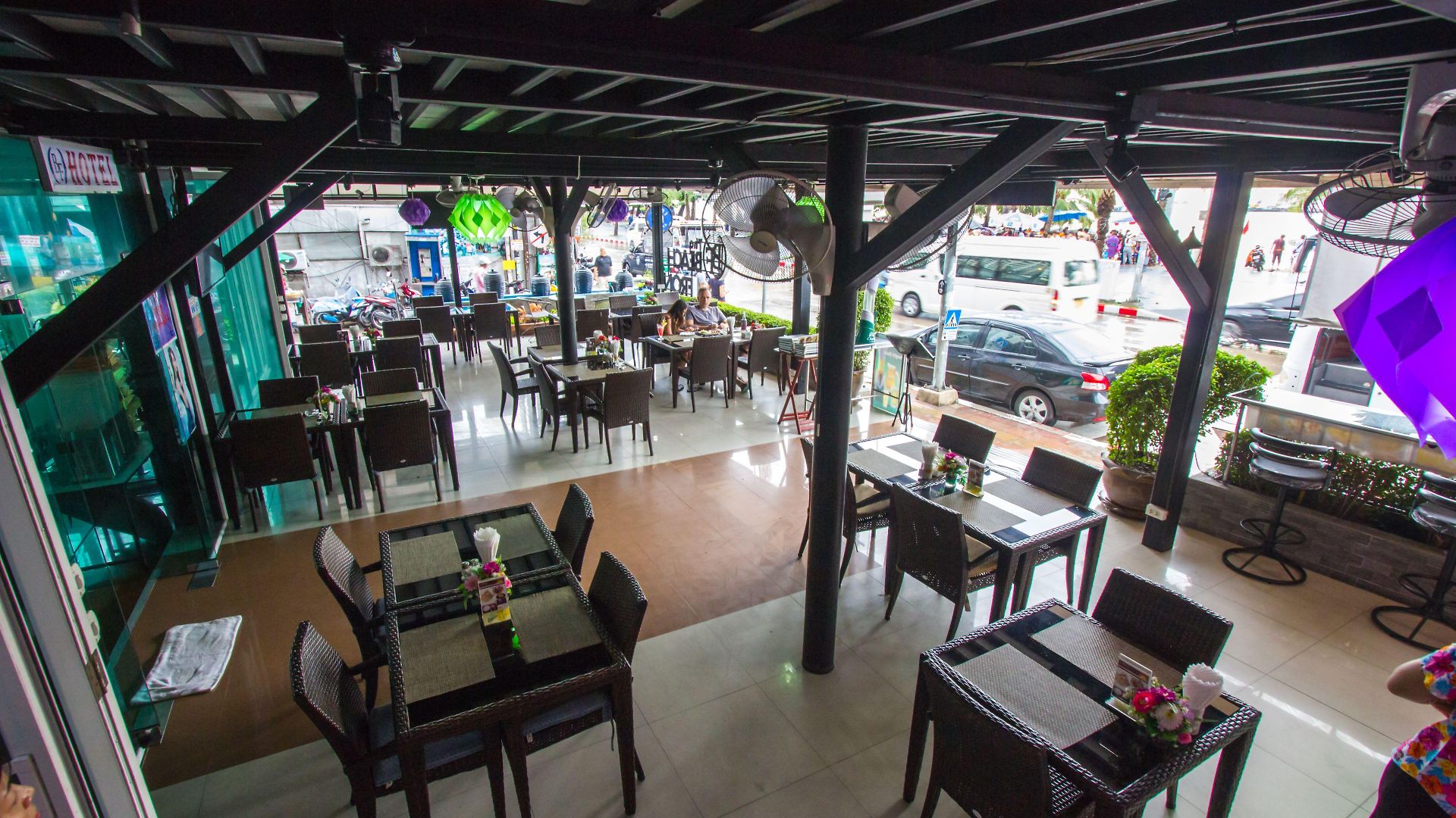 โรงแรม เดอะ บีช ฟร้อนท์ รีสอร์ท, พัทยา Pattaya