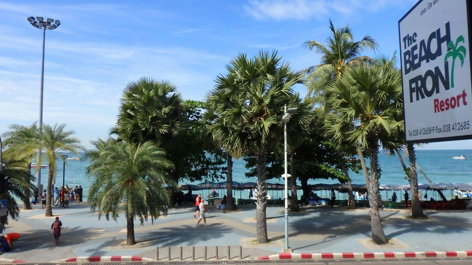 โรงแรม เดอะ บีช ฟร้อนท์ รีสอร์ท, พัทยา Pattaya