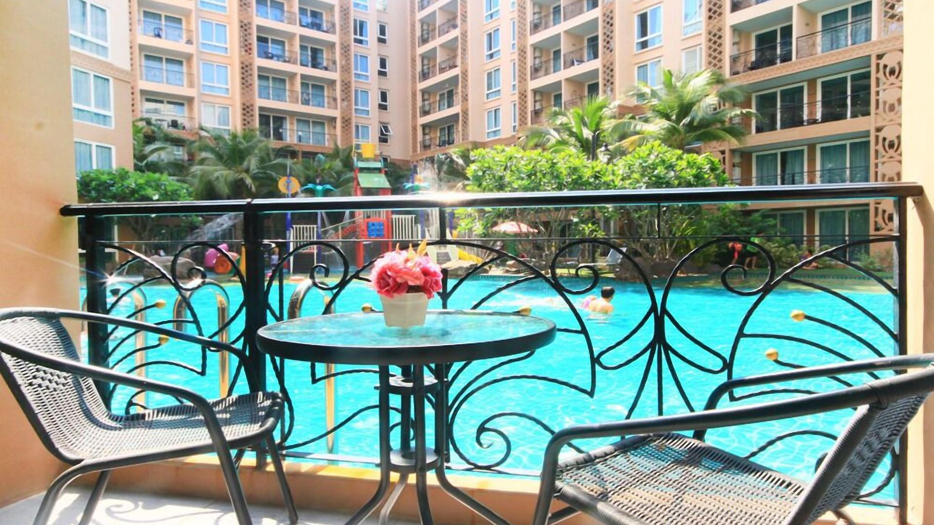 โรงแรม Atlantis & Water Park By The Sea Pattaya