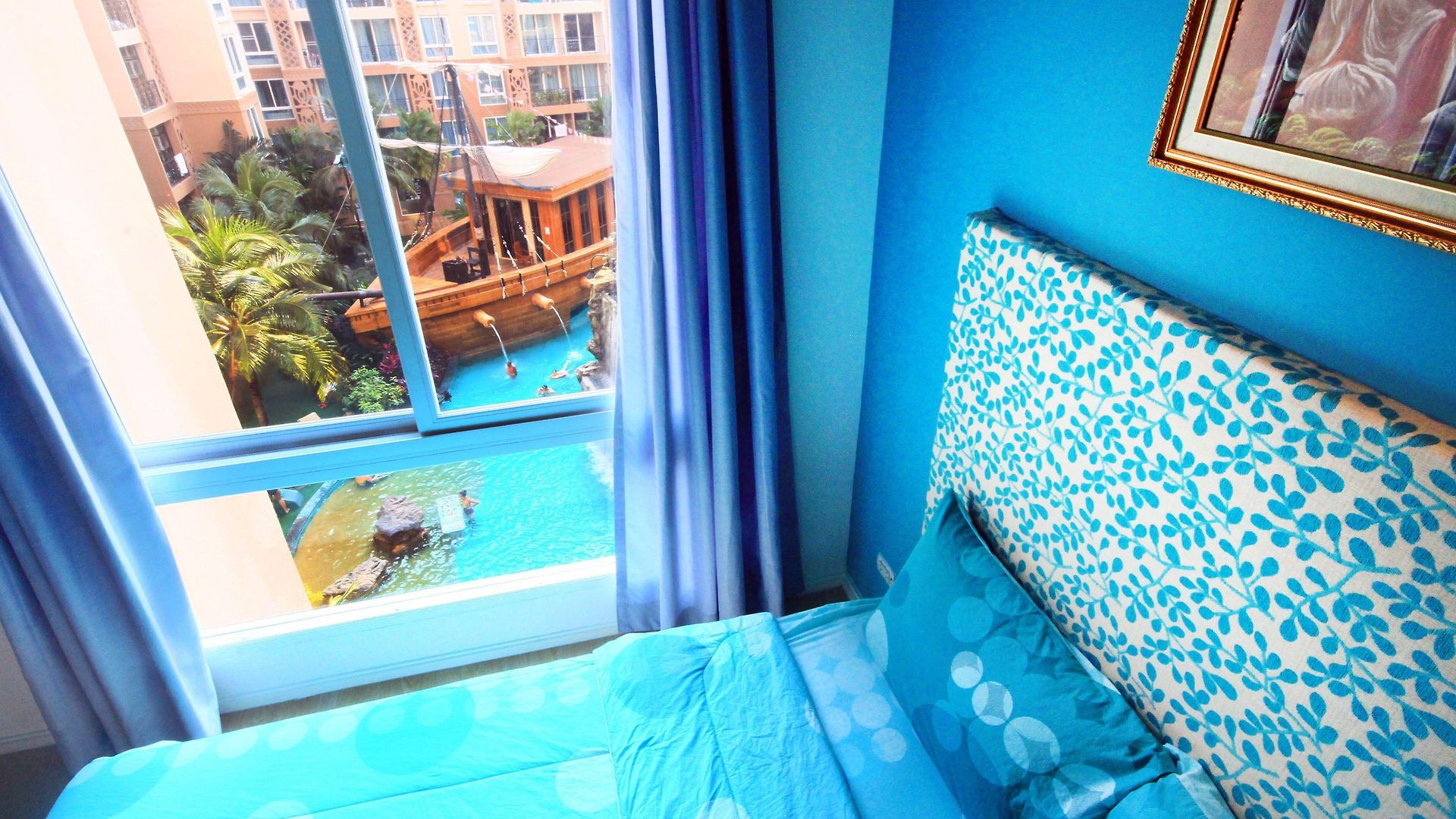 โรงแรม Atlantis & Water Park By The Sea Pattaya