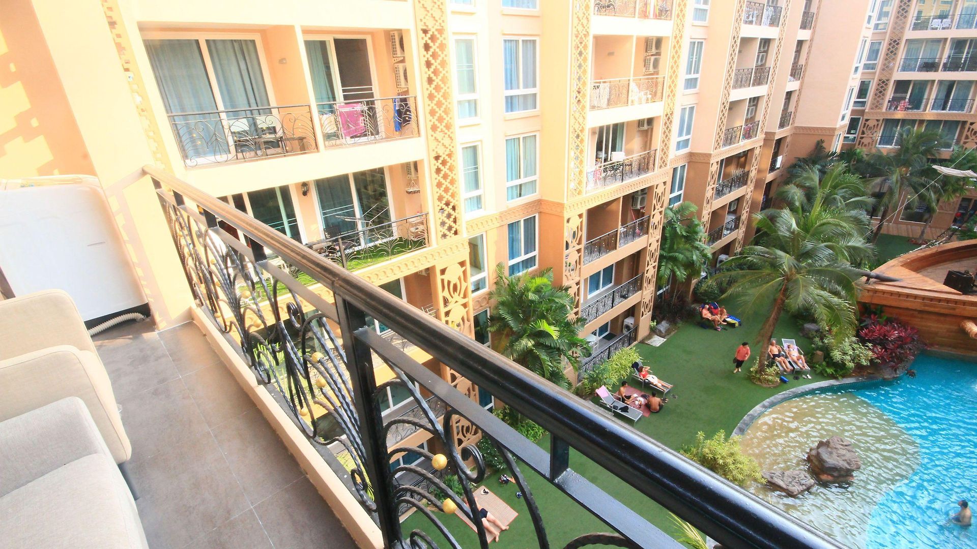 โรงแรม Atlantis & Water Park By The Sea Pattaya