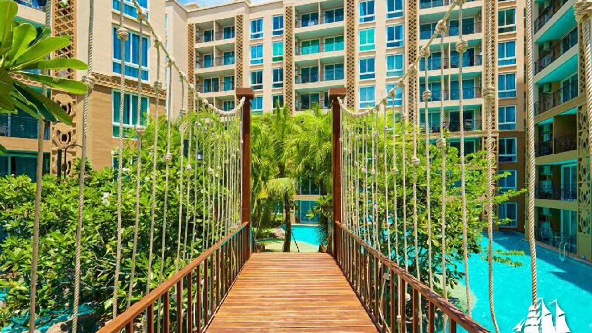 Atlantis & Water Park By The Sea