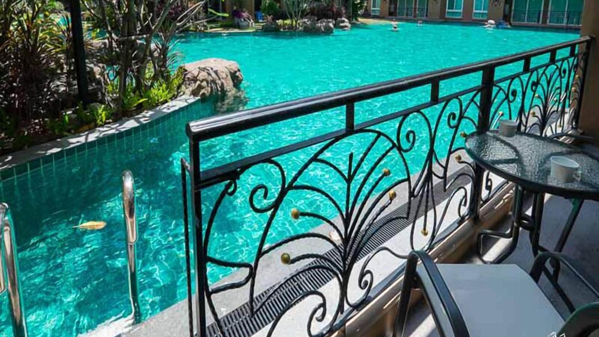 โรงแรม Atlantis & Water Park By The Sea Pattaya