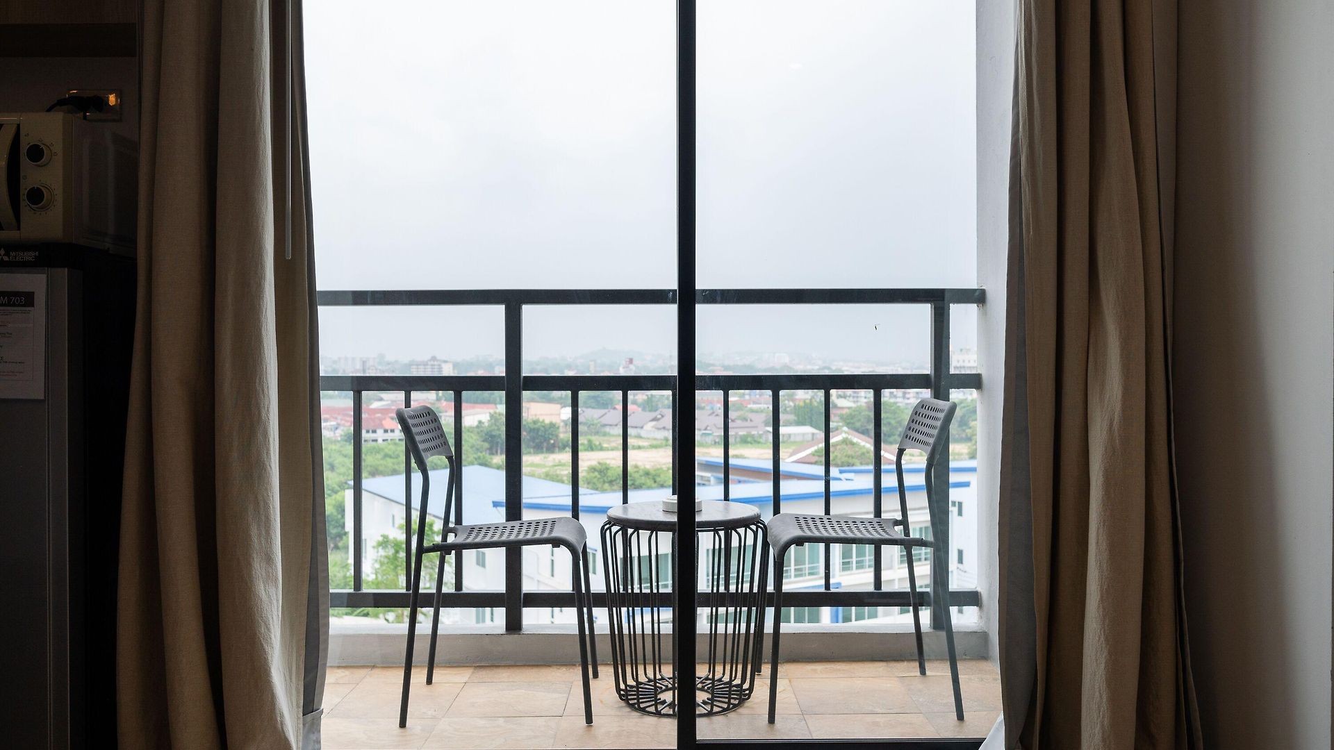 โรงแรม The Corner 3*