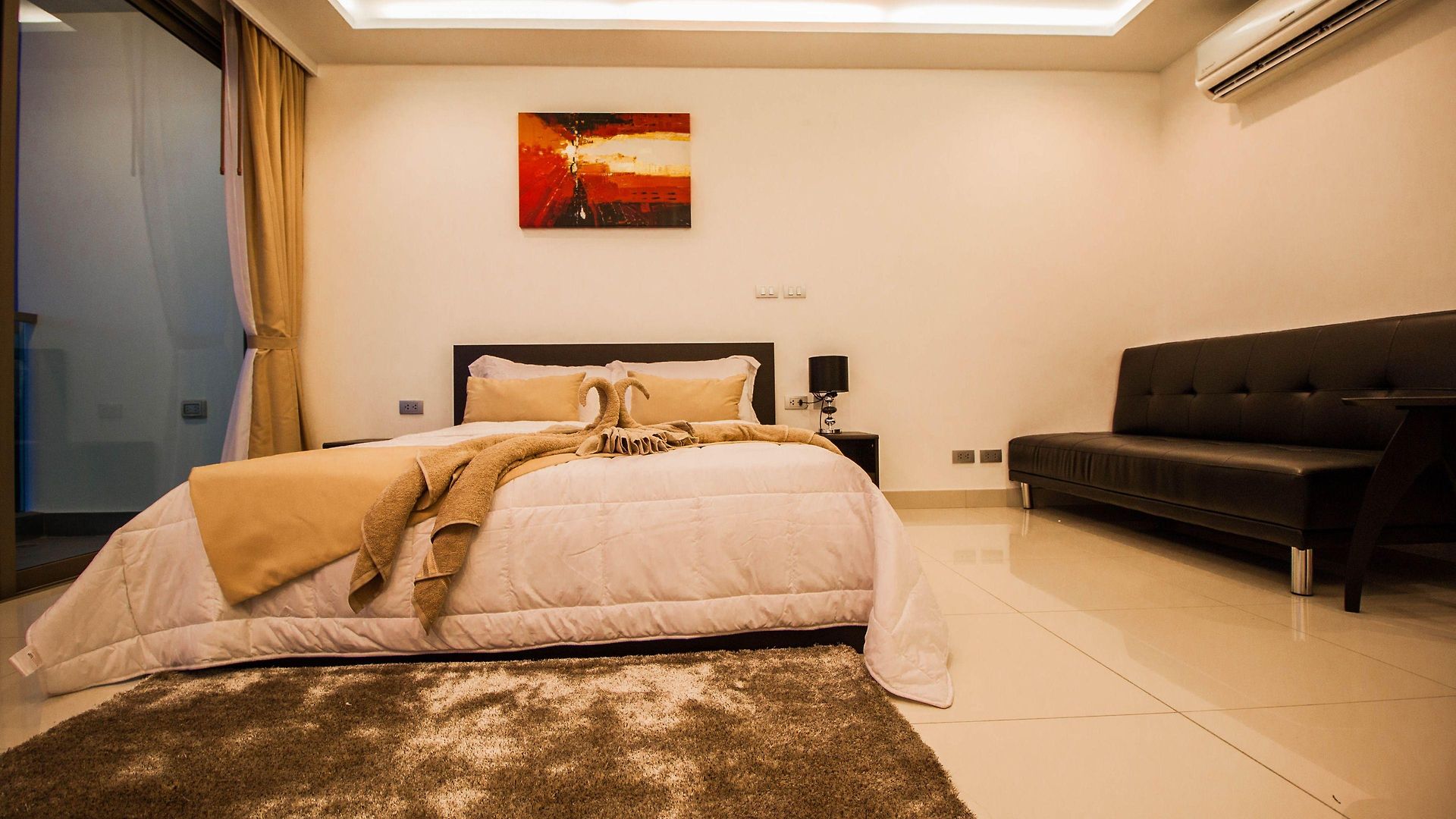 อพาร์ทเม้น Wongamat Tower 1 Bedroom *