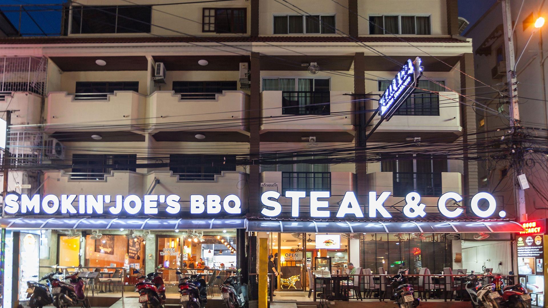 Steak And Co. Boutique โรงแรม