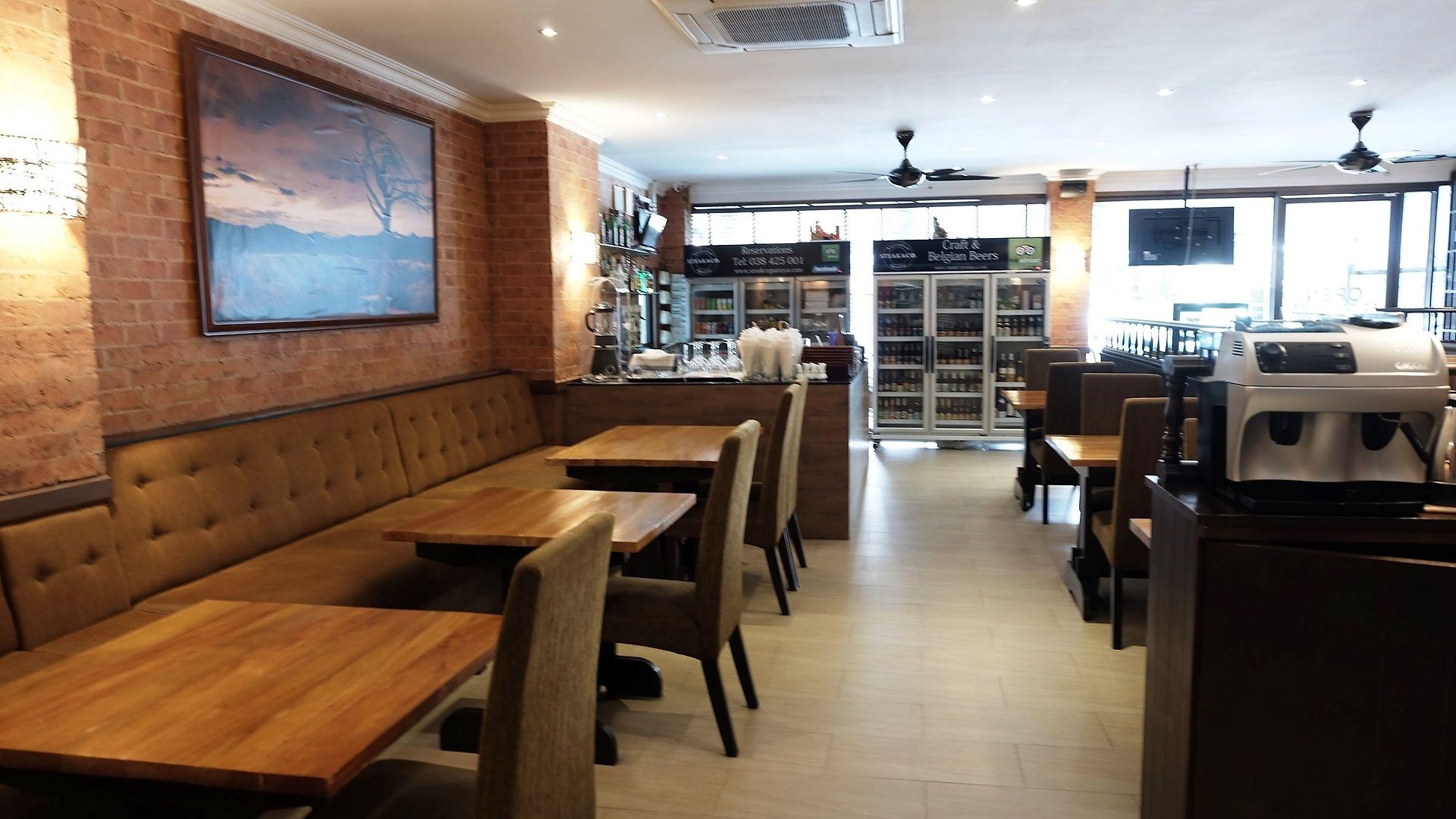 โรงแรม Steak And Co. Boutique 2*
