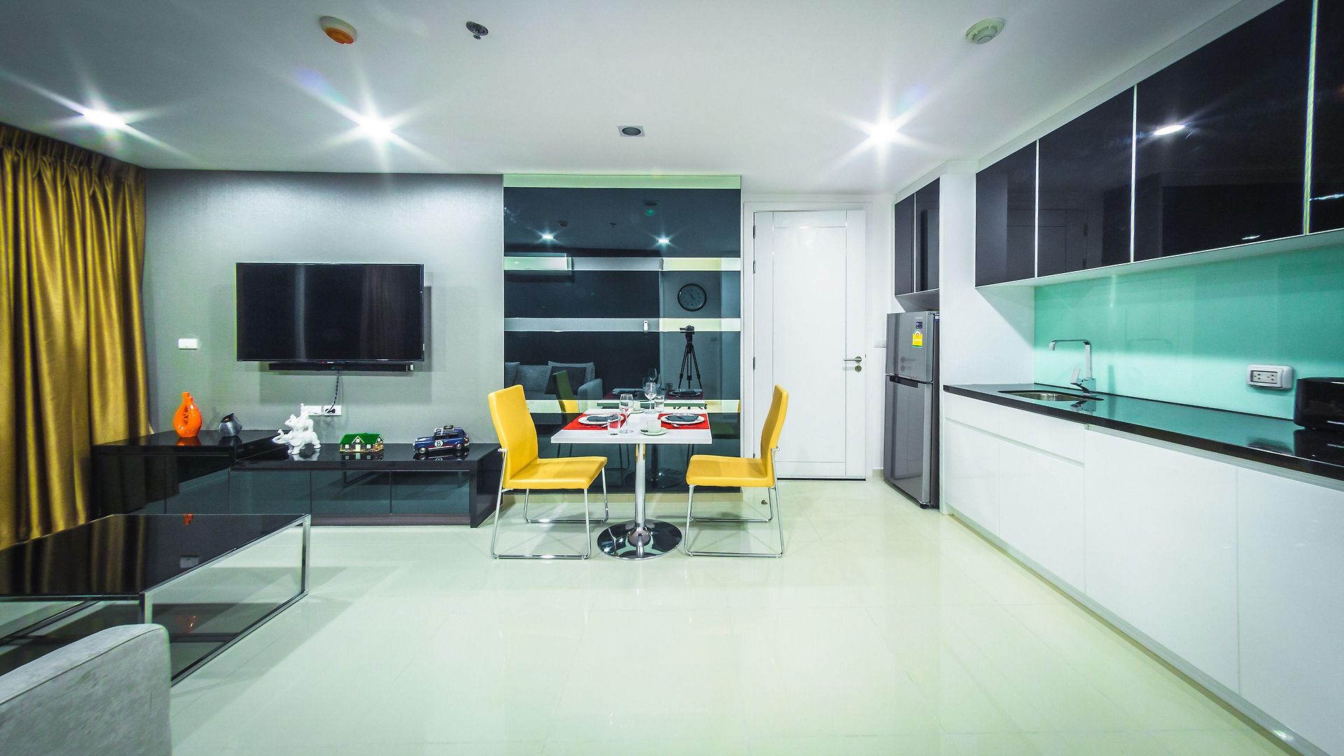 Apartment Vision Pratumnak By Sunny