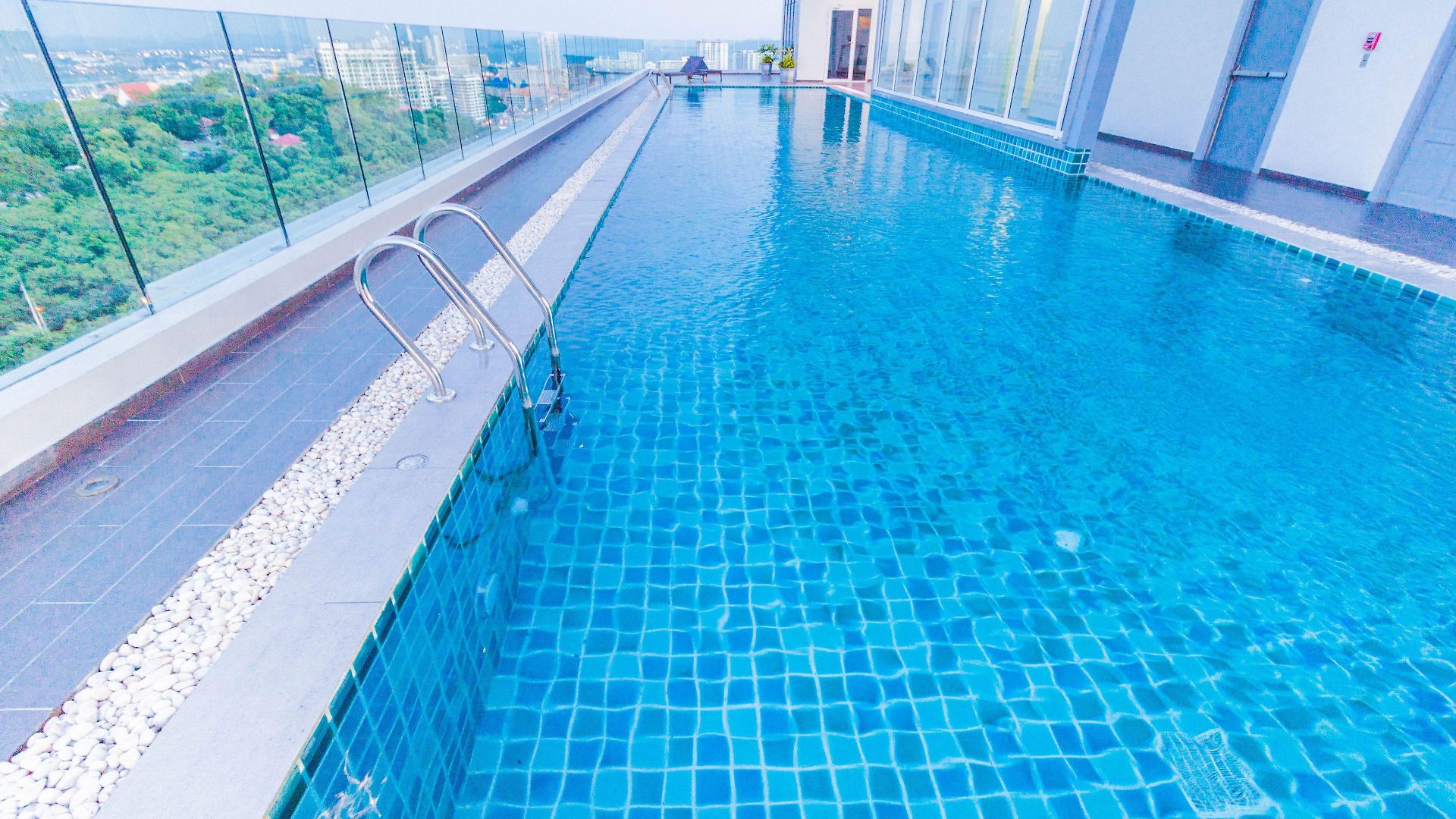 Vision Pratumnak By Sunny Apartment Pattaya
