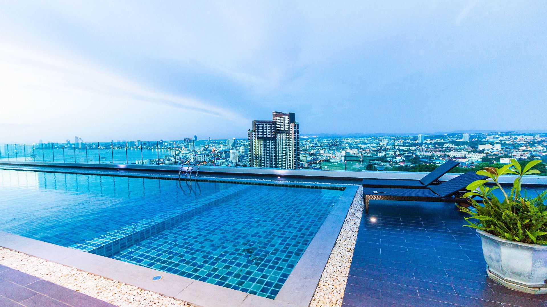 Apartment Vision Pratumnak By Sunny *