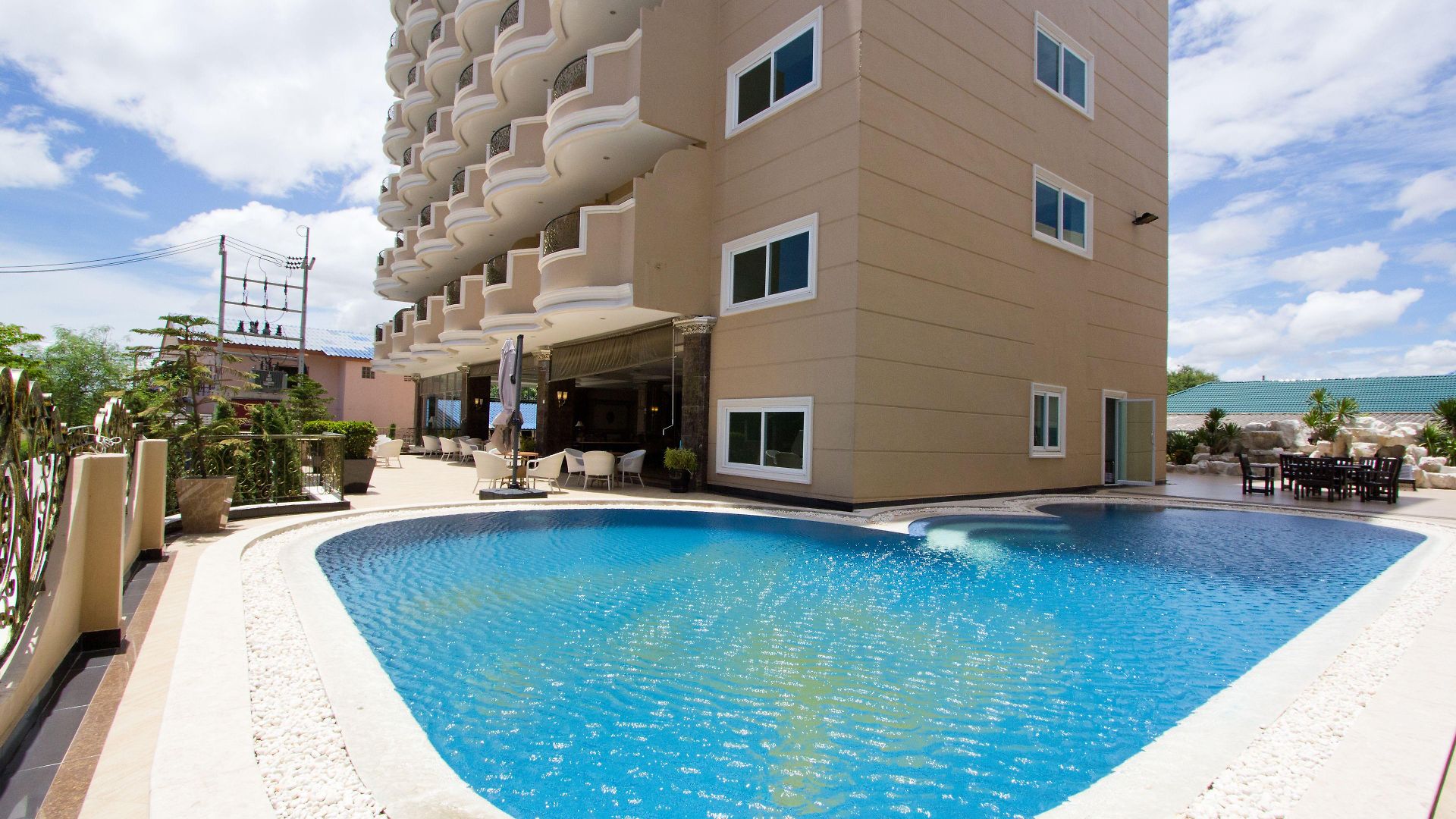Lk Noble 4*
