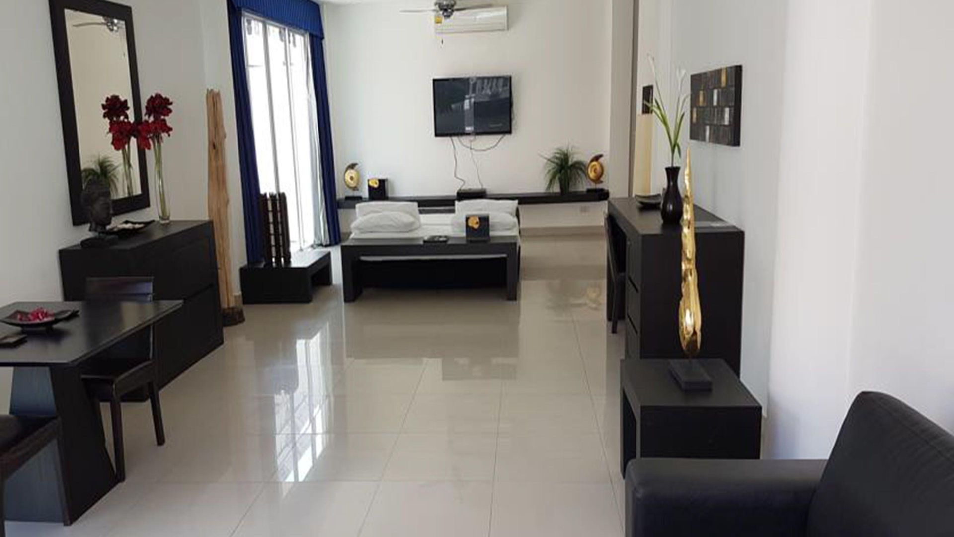 โรงแรม East 3*