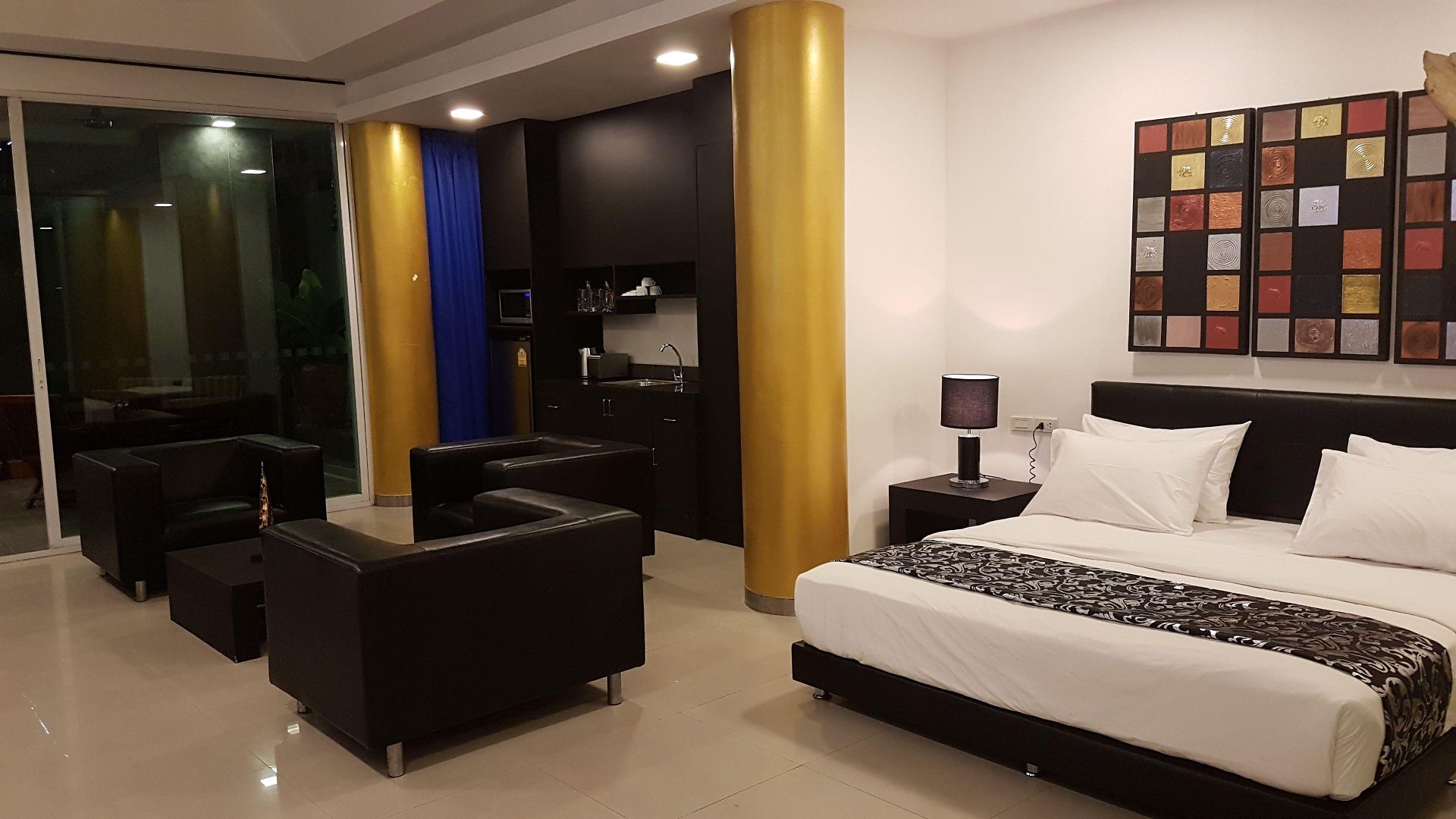 East โรงแรม Pattaya