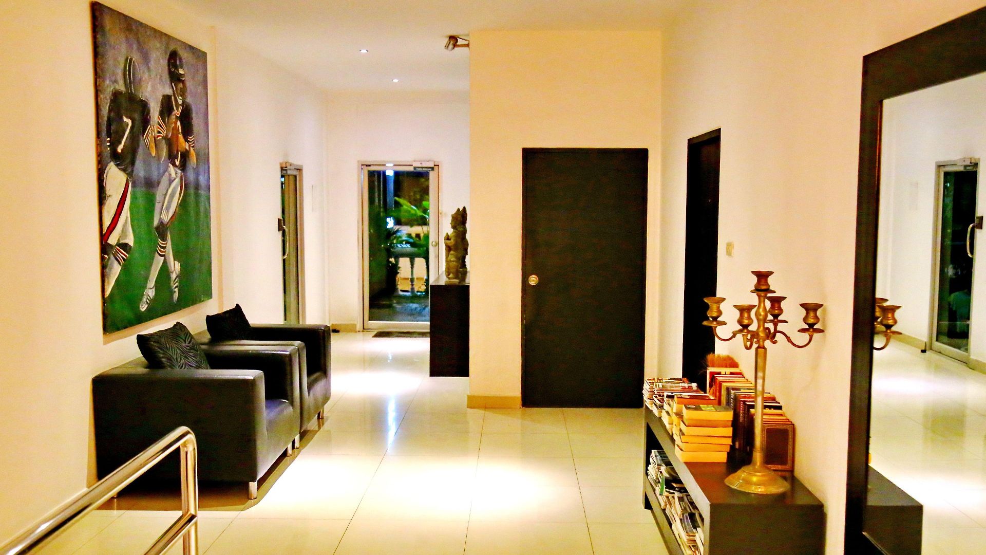 โรงแรม East 3*