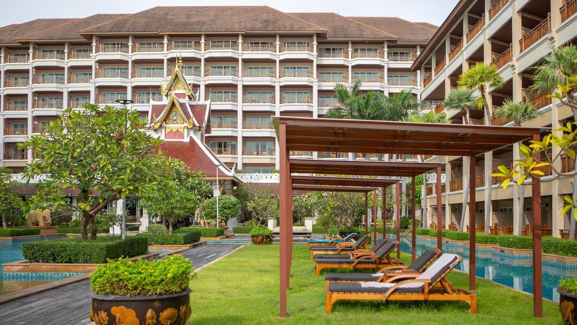 The Heritage Beachfront รีสอร์ท 4*