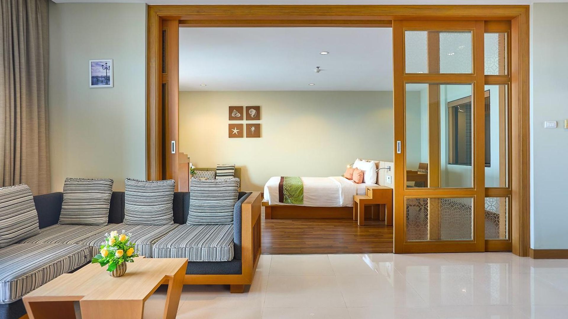 รีสอร์ท The Heritage Beachfront 4*