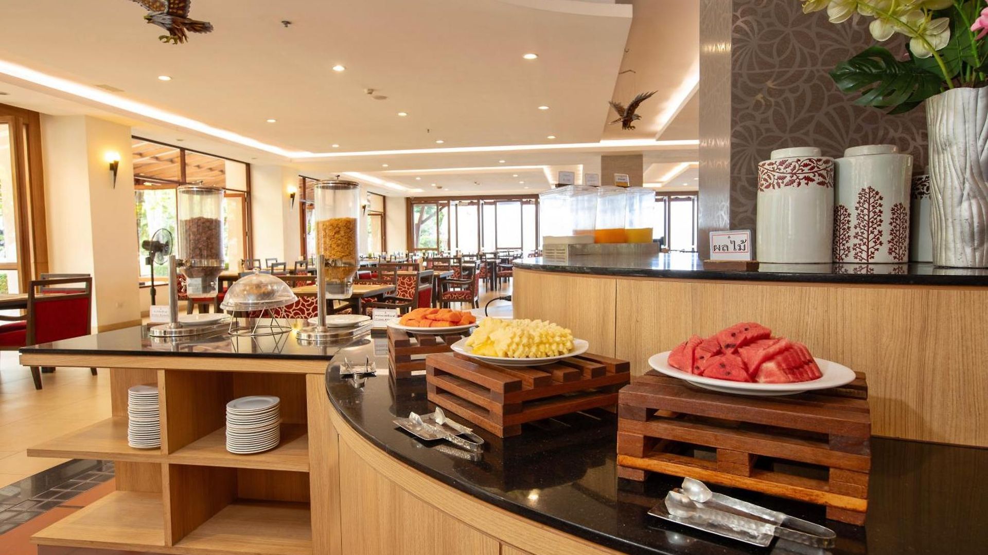 รีสอร์ท The Heritage Beachfront 4*