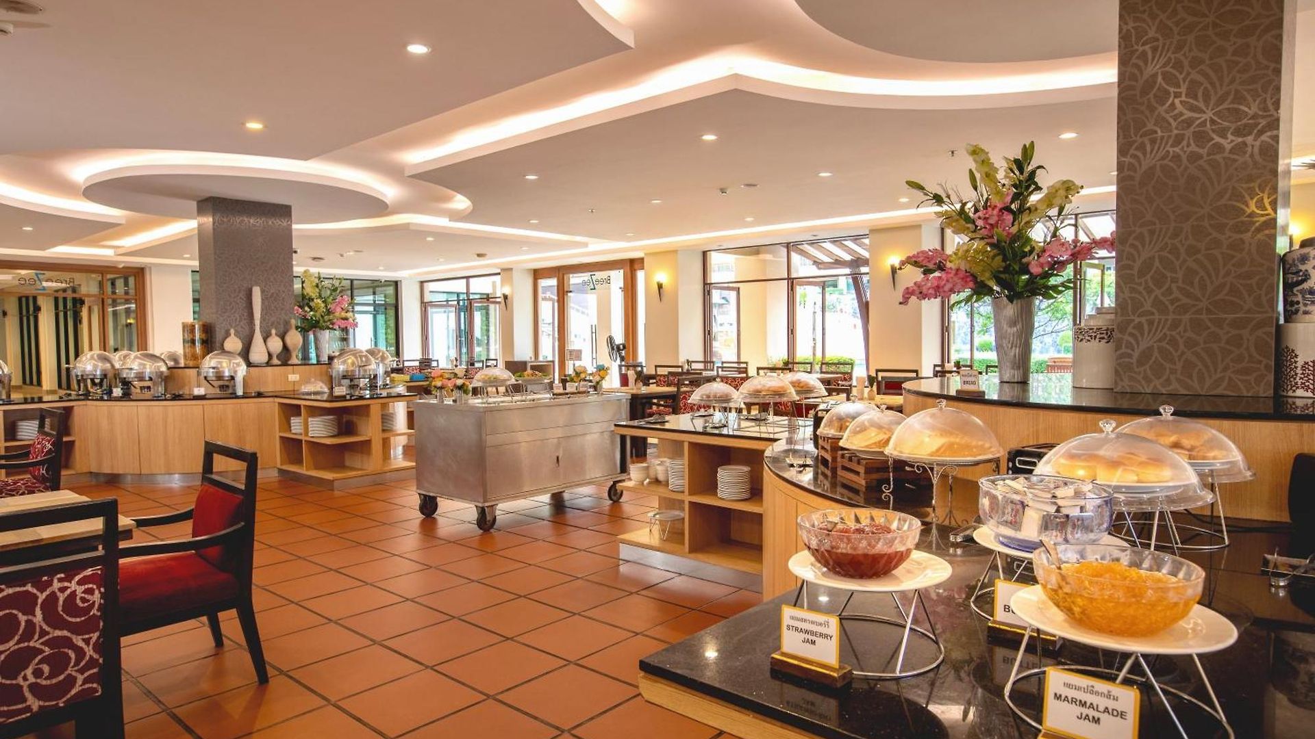 รีสอร์ท The Heritage Beachfront Pattaya