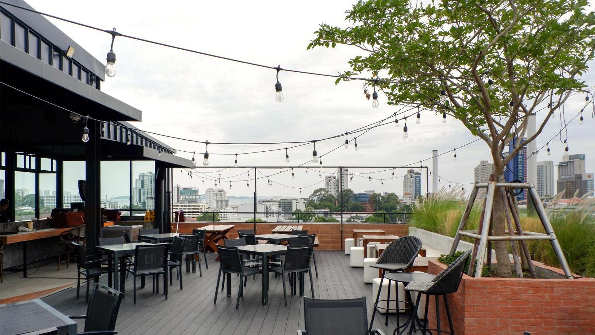 Surestay By Western T Pattaya
