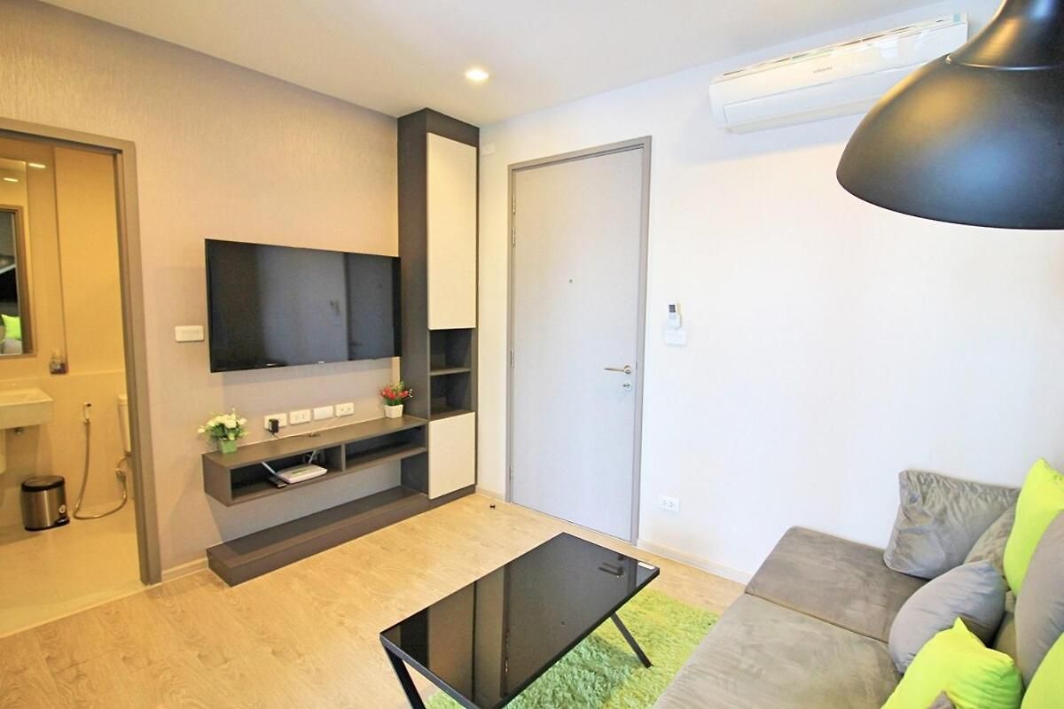 The Base - Large Luxury, 1 Bedroom, Sea View - Centre - 963 *