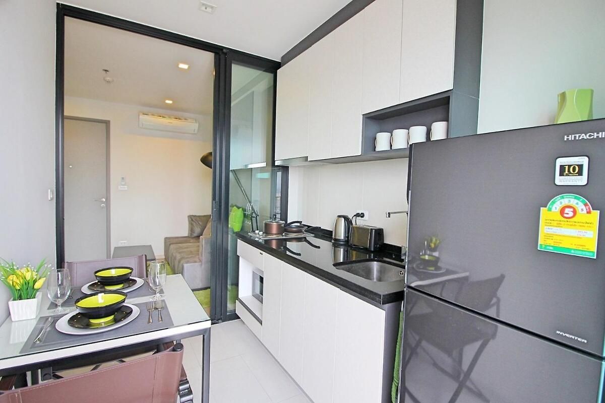 The Base - Large Luxury, 1 Bedroom, Sea View - Centre - 963