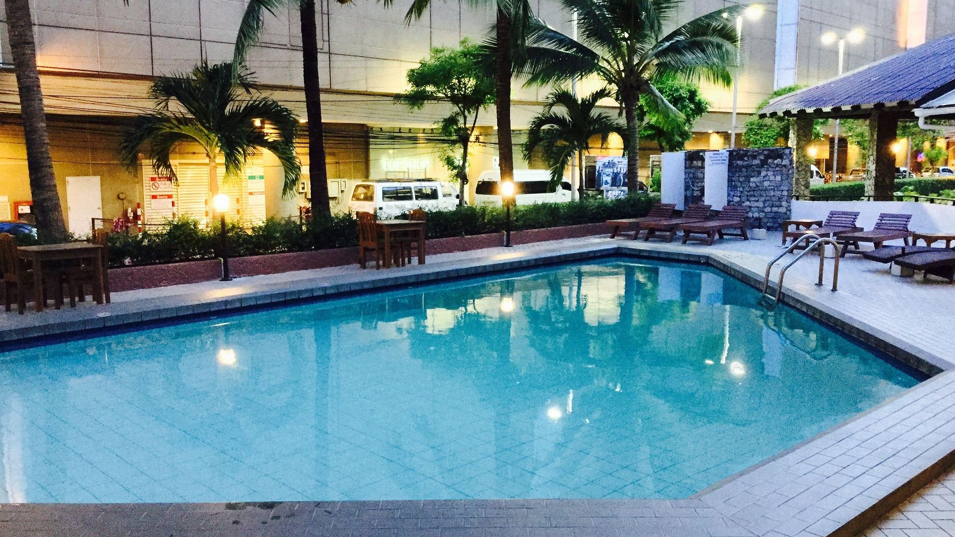 โรงแรม พัทยา แอท ไนน์ Pattaya