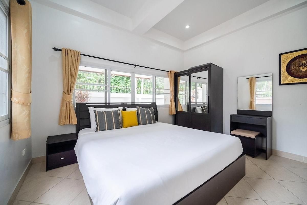 53 Wongamat 4br, 300m From The Pattaya