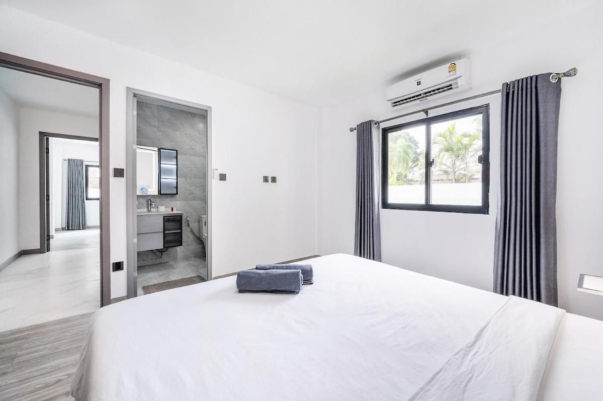 วิลล่า 35 Wongamat 4br, 300m From