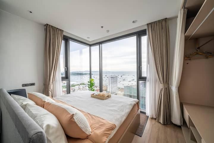 Luxury 2 Bed Sea View Bath Tub In Balcony Apartment *