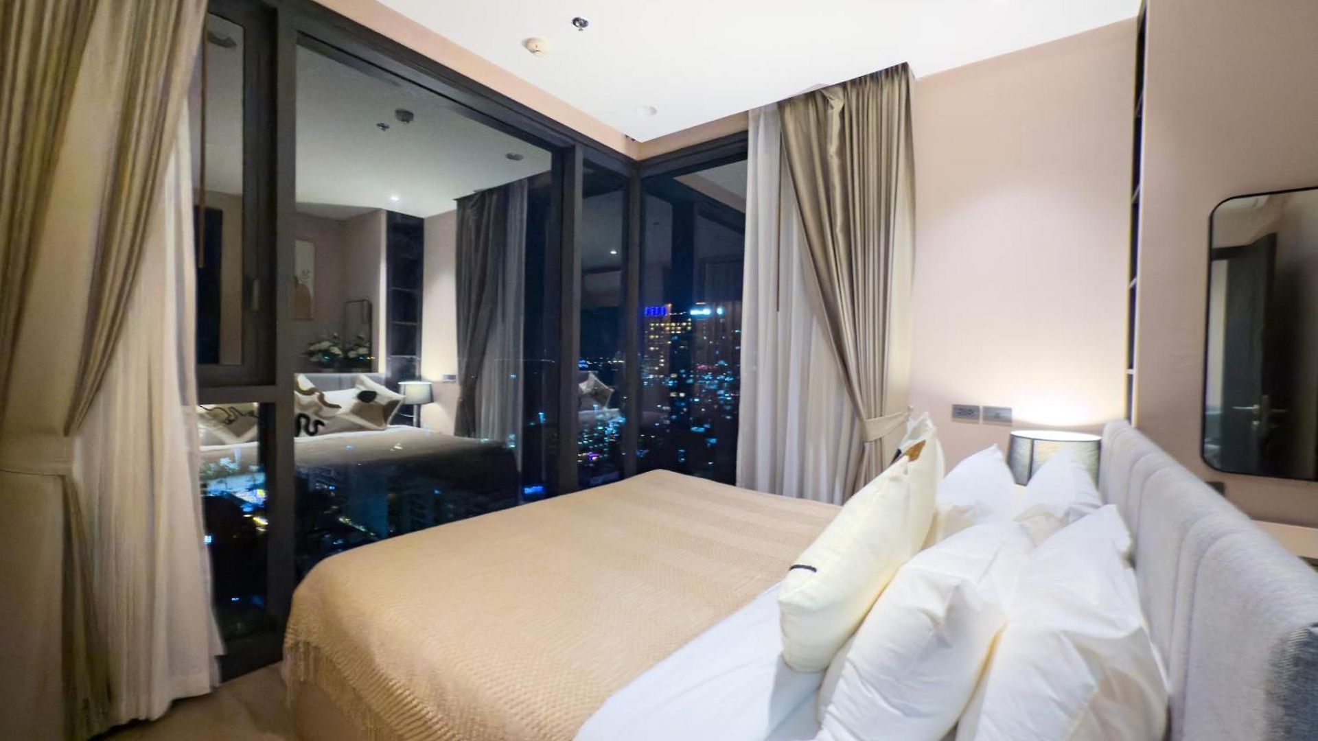 Luxury 2 Bed Sea View Bath Tub In Balcony * Pattaya