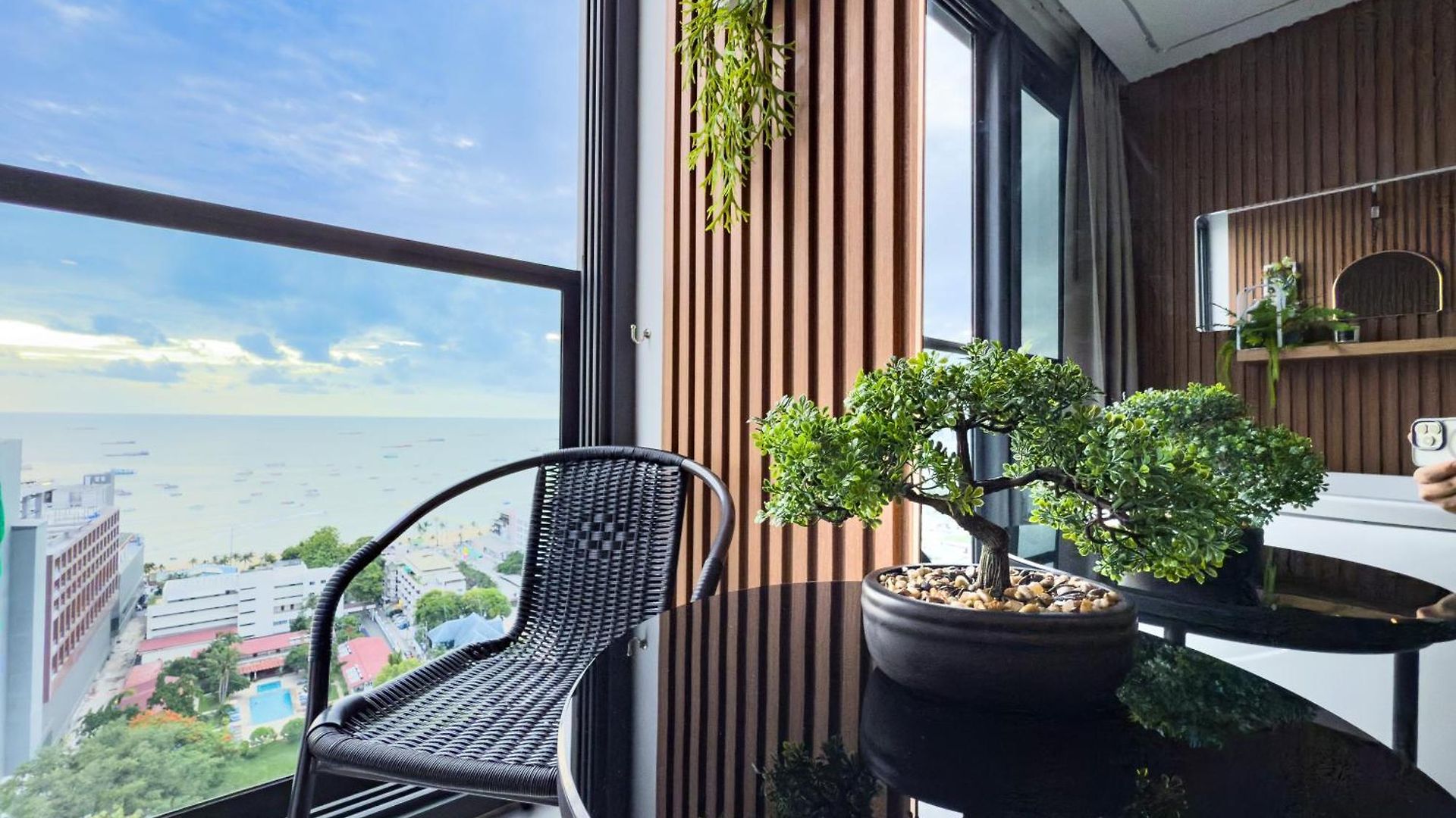 Luxury 2 Bed Sea View Bath Tub In Balcony Pattaya