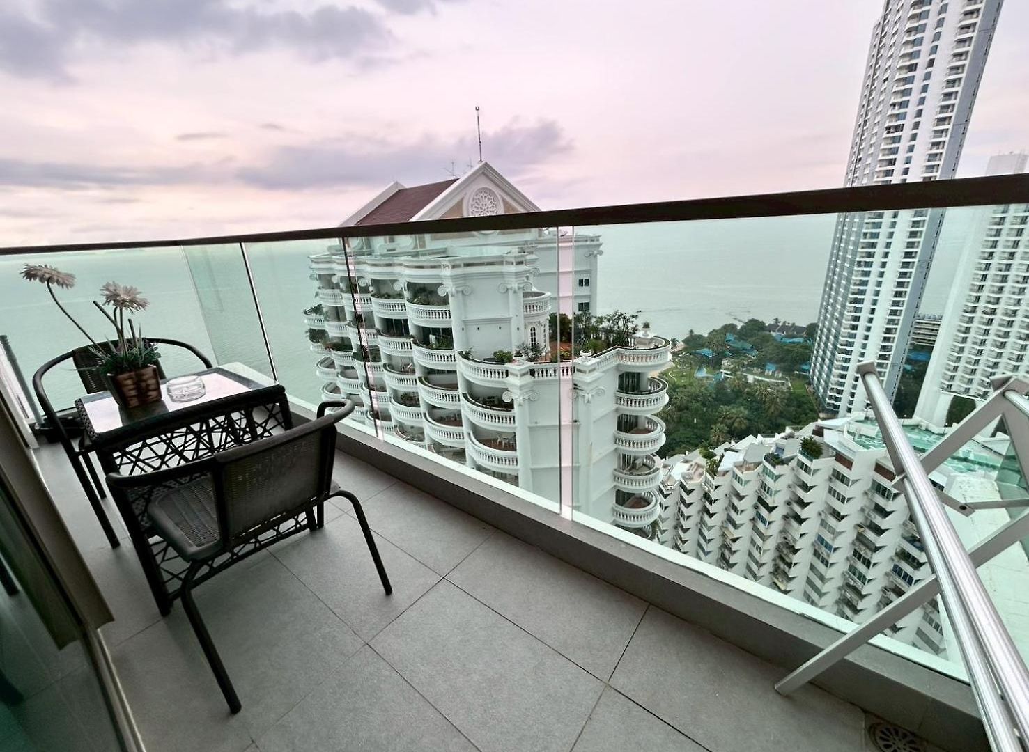 Wong Amat Tower 2808 อพาร์ทเม้น