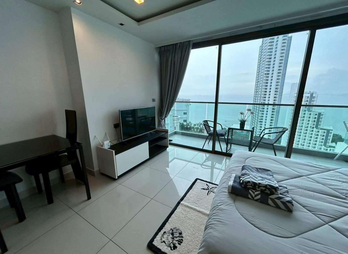 Wong Amat Tower 2808 Pattaya