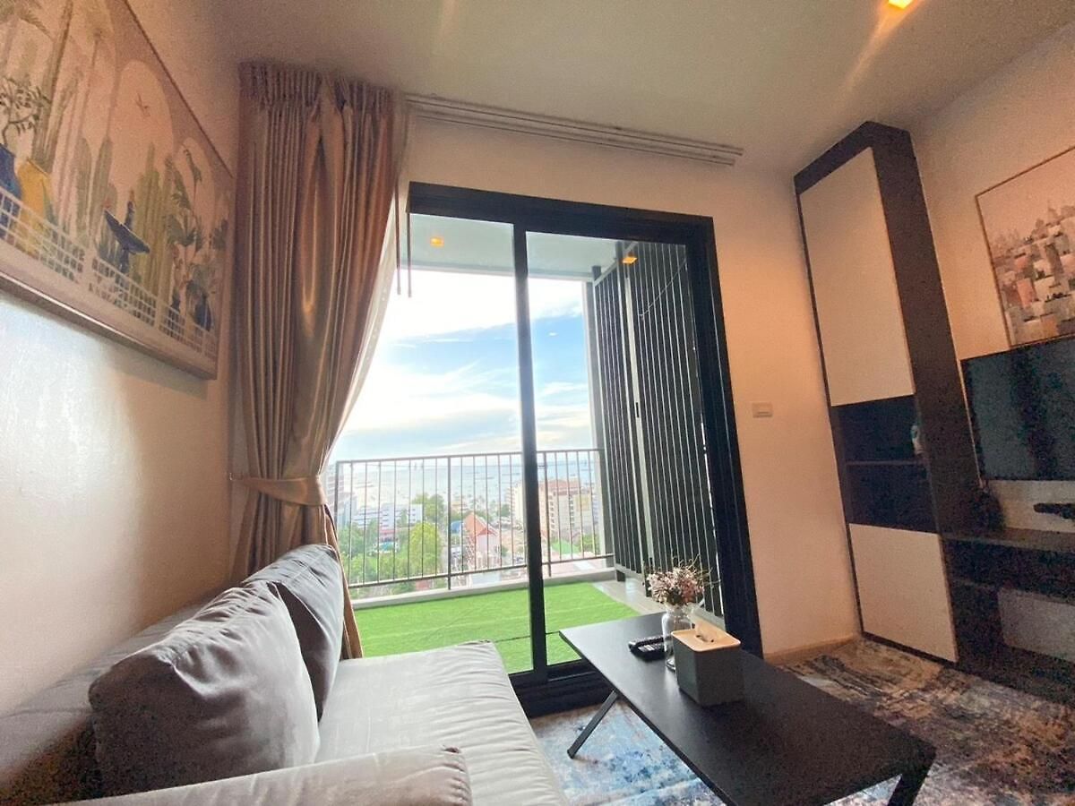 อพาร์ทเม้น Sea View 2 Bed Unit Pattaya