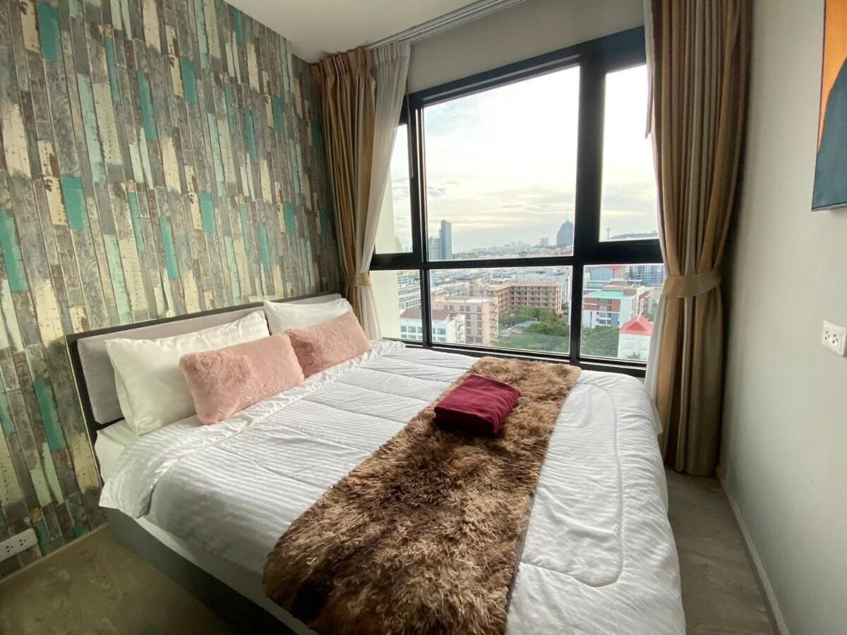 Sea View 2 Bed Unit * Pattaya