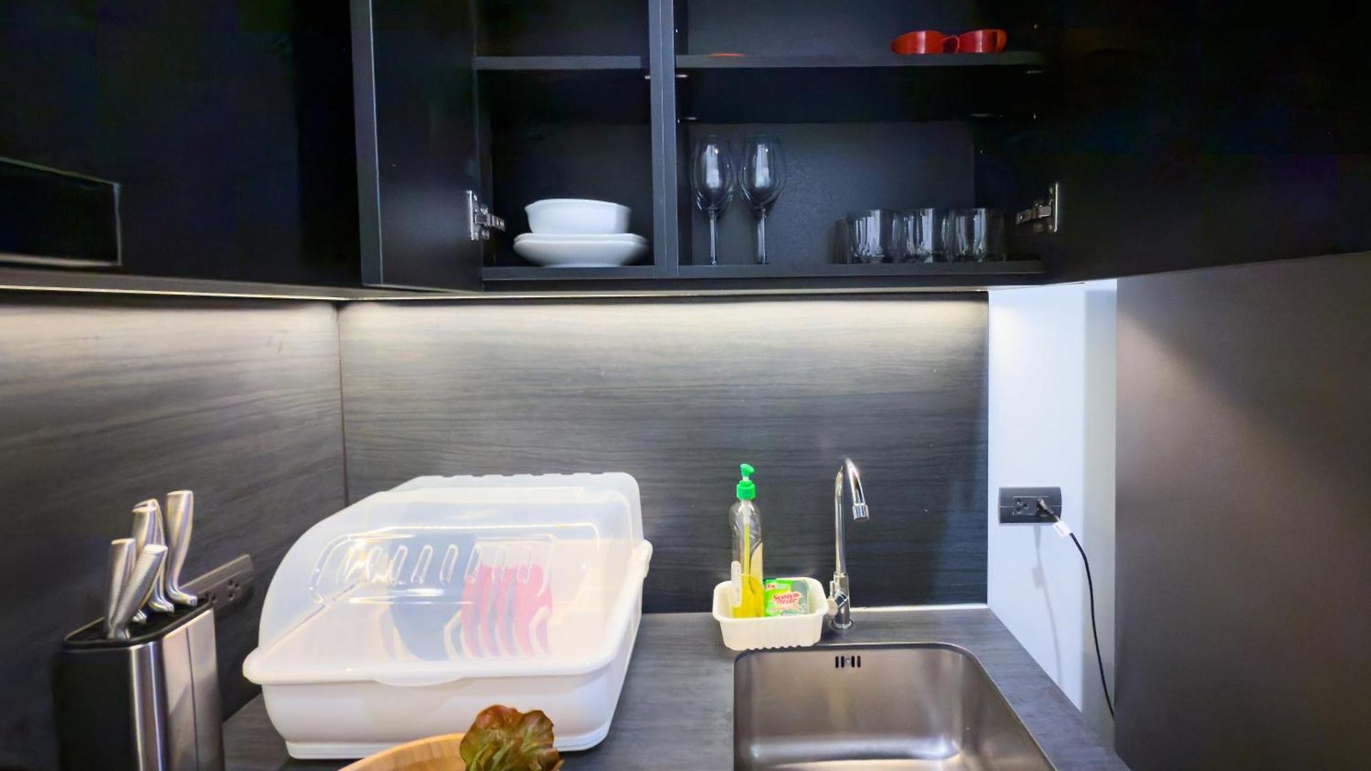 Luxury 2 Bed Sea View Bath Tub In Balcony Apartment
