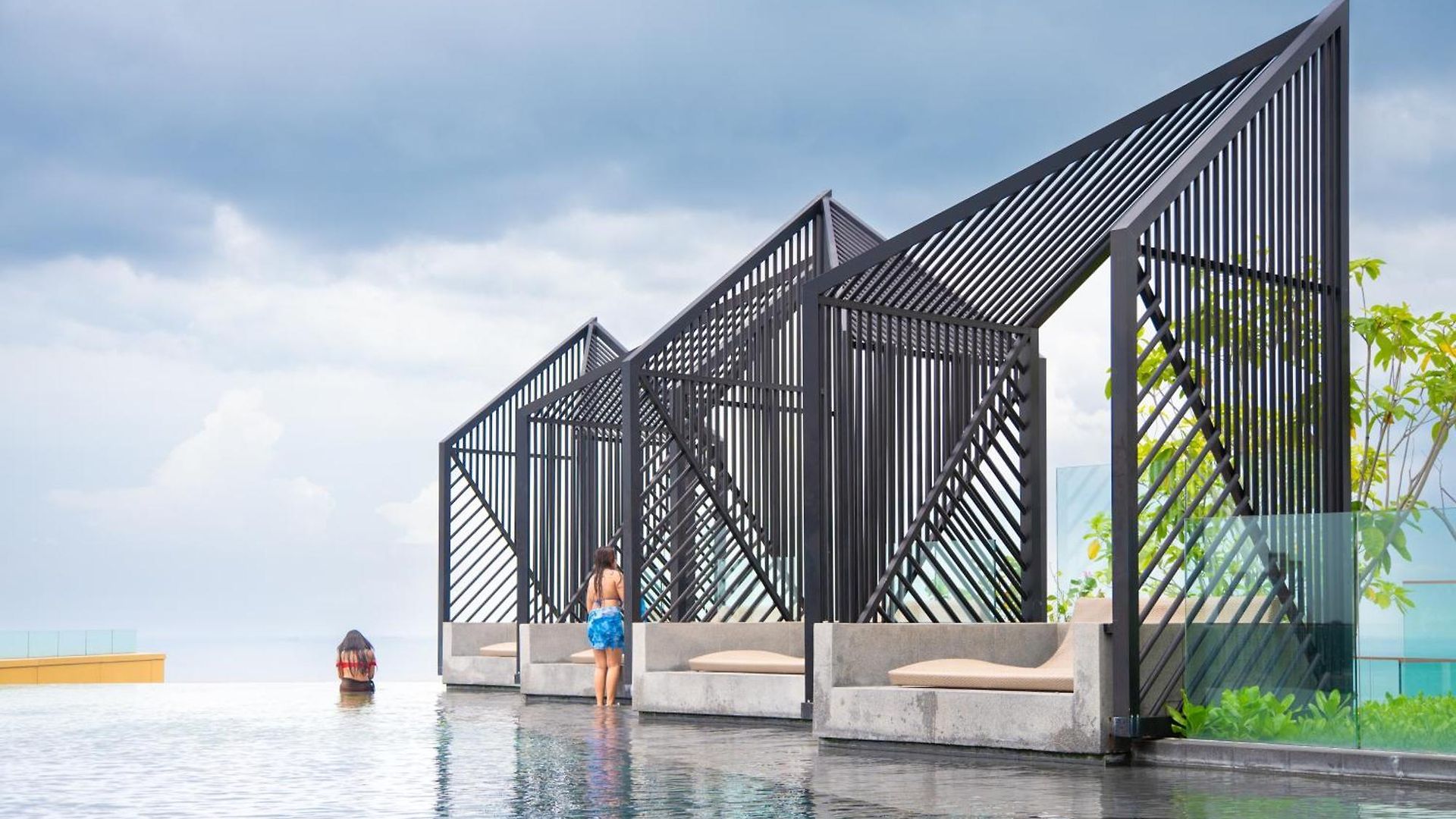 Edge Pattaya-skyline Retreat