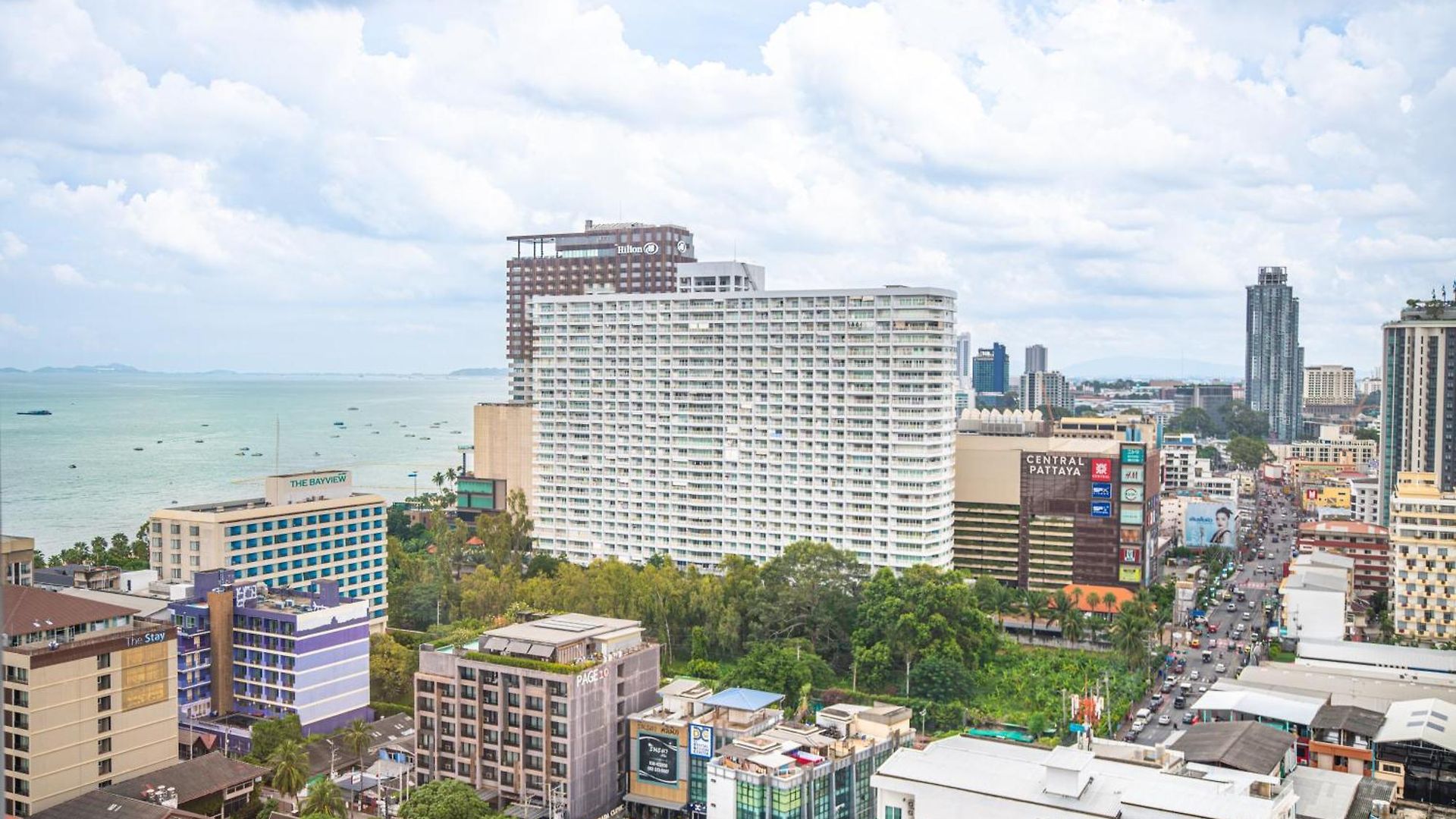 Edge Pattaya-skyline Retreat *