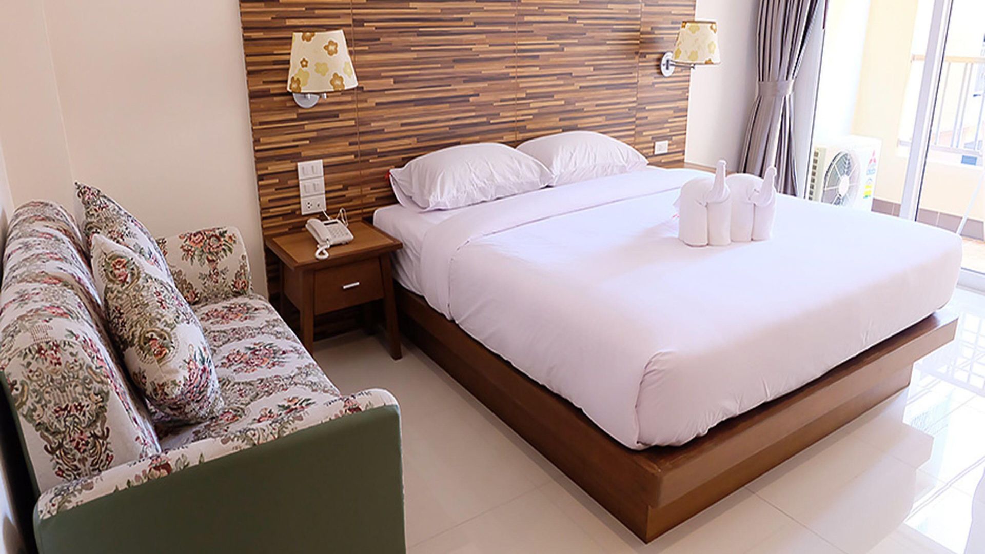 D Hotel 3*