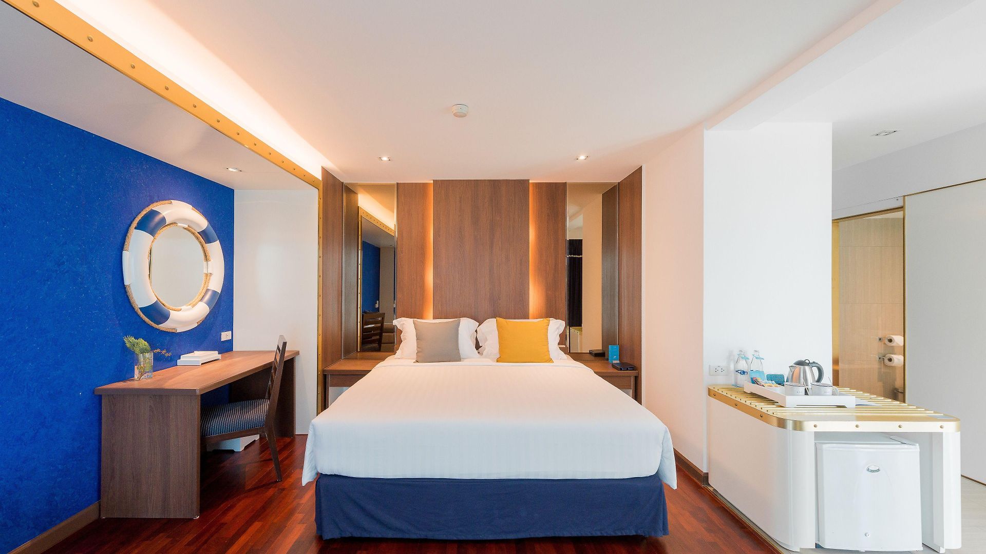 The Cruise โรงแรม 4*