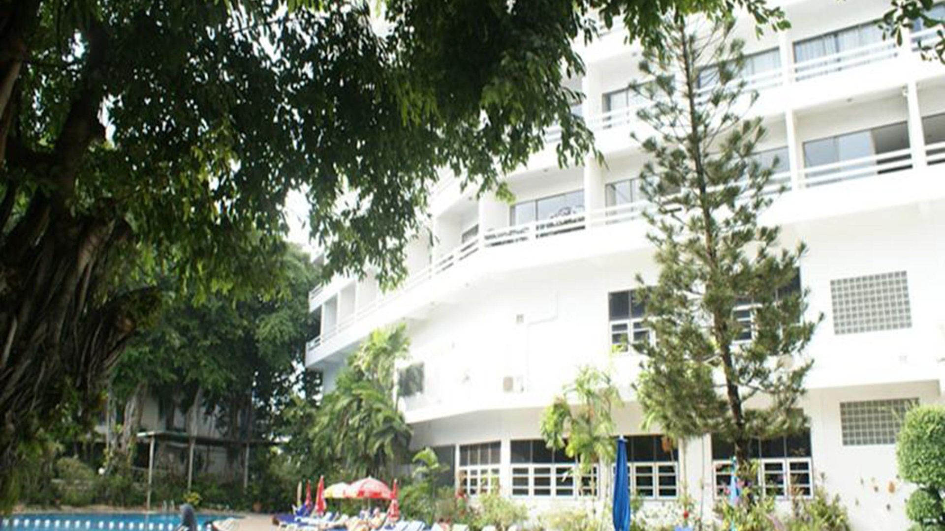 โรงแรมรอยัลพาเลซ โรงแรม 3*