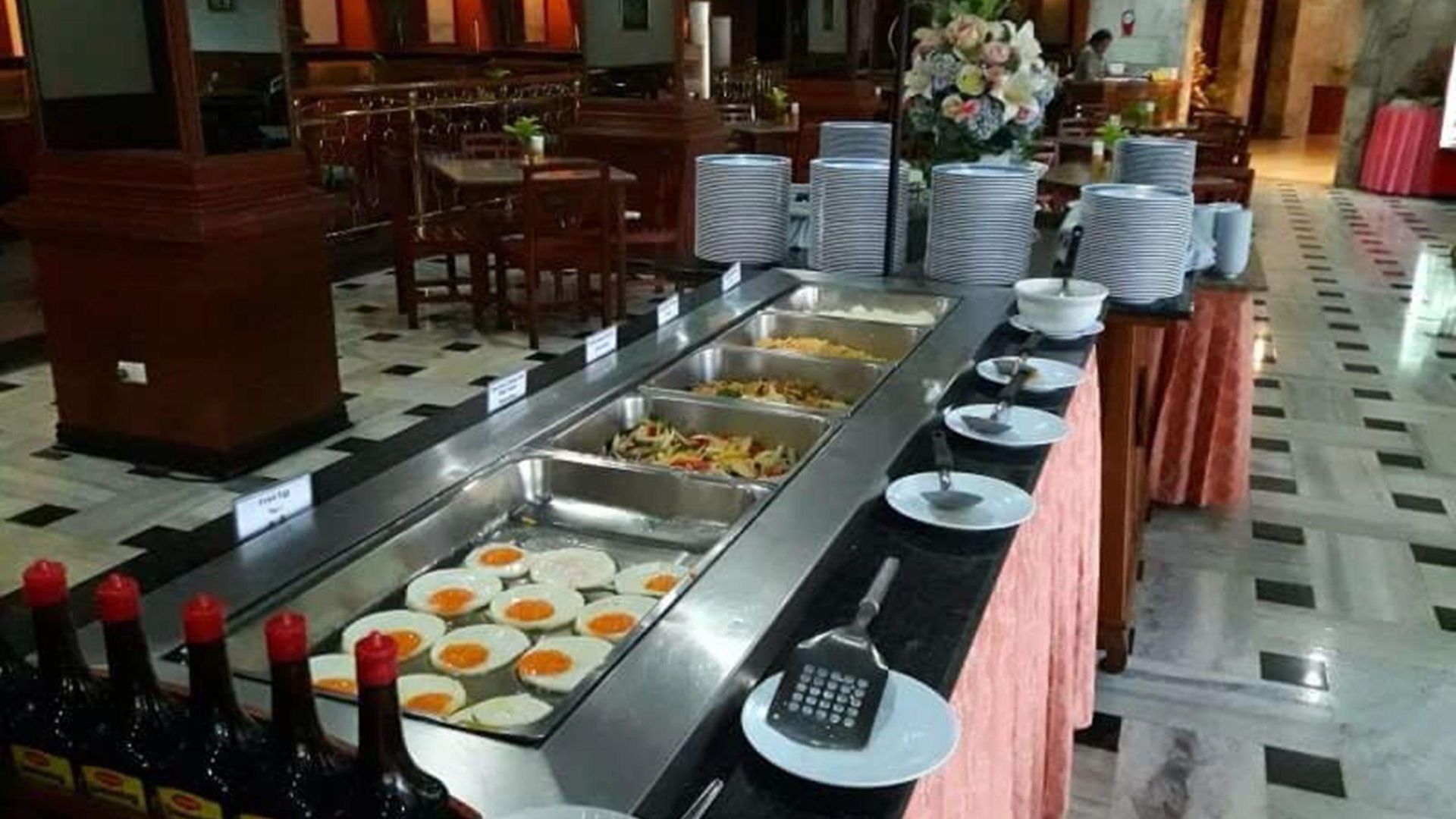 โรงแรมรอยัลพาเลซ 3*