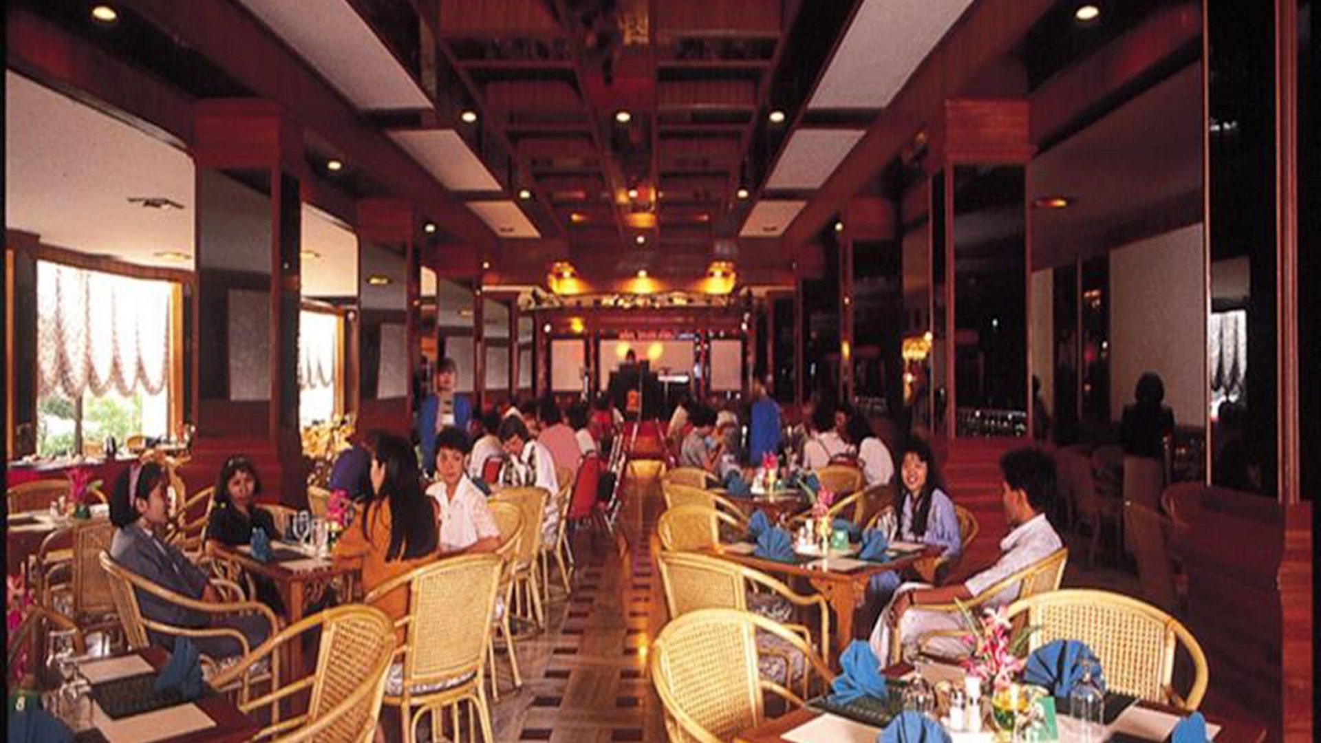 โรงแรมรอยัลพาเลซ โรงแรม
