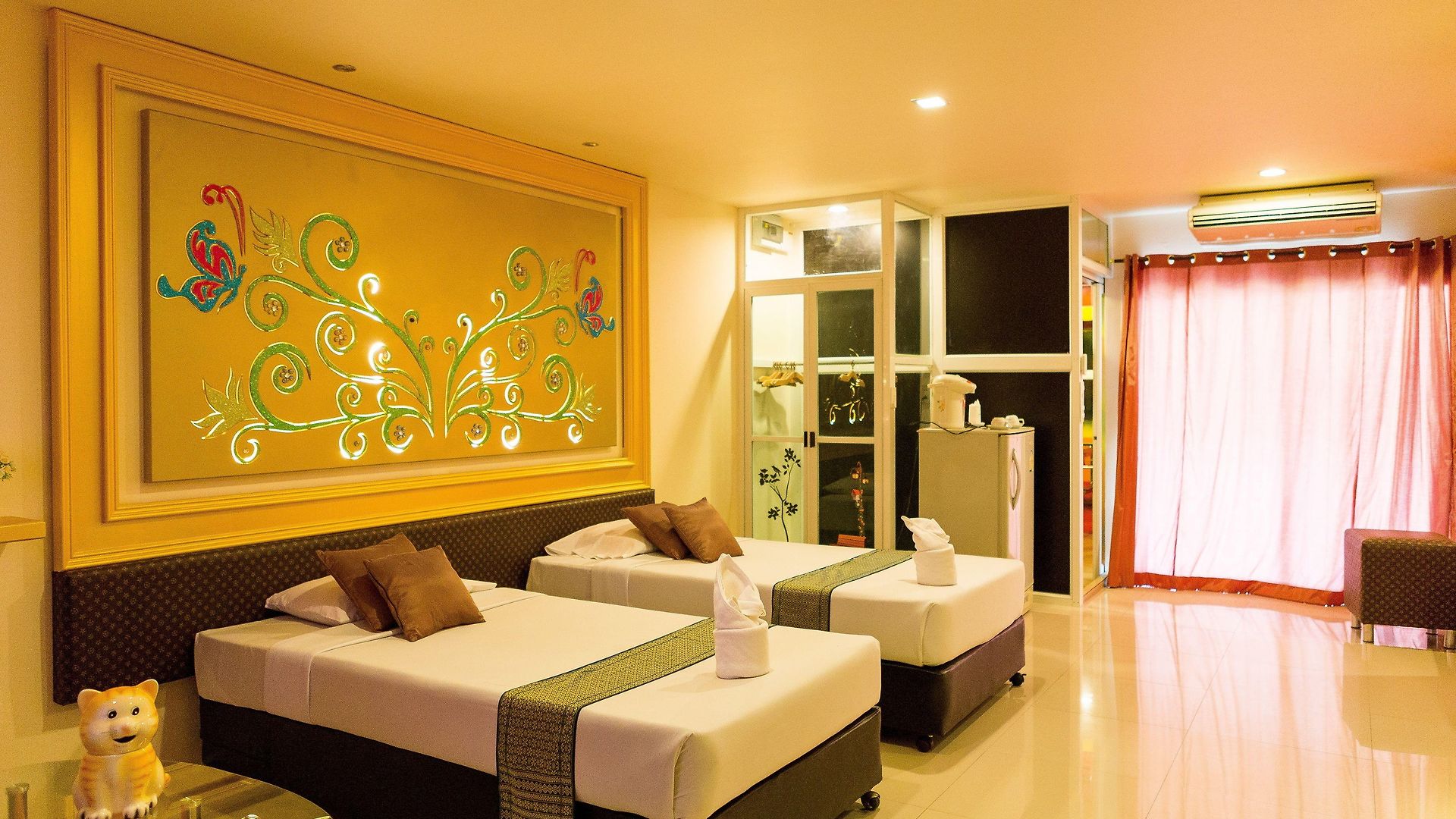 Resort Marble Garden View