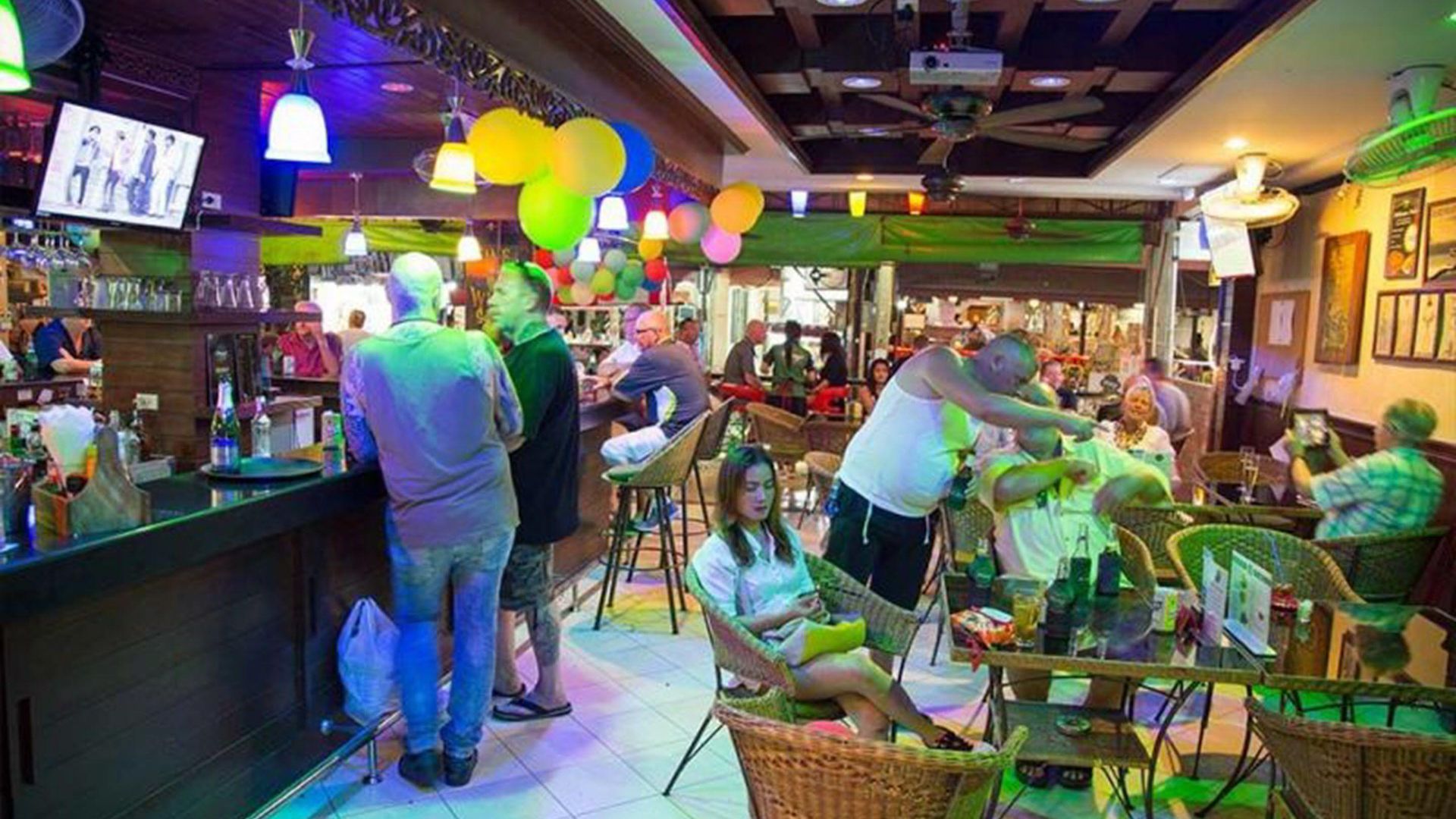 Harrys Bar & Restaurant Pattaya